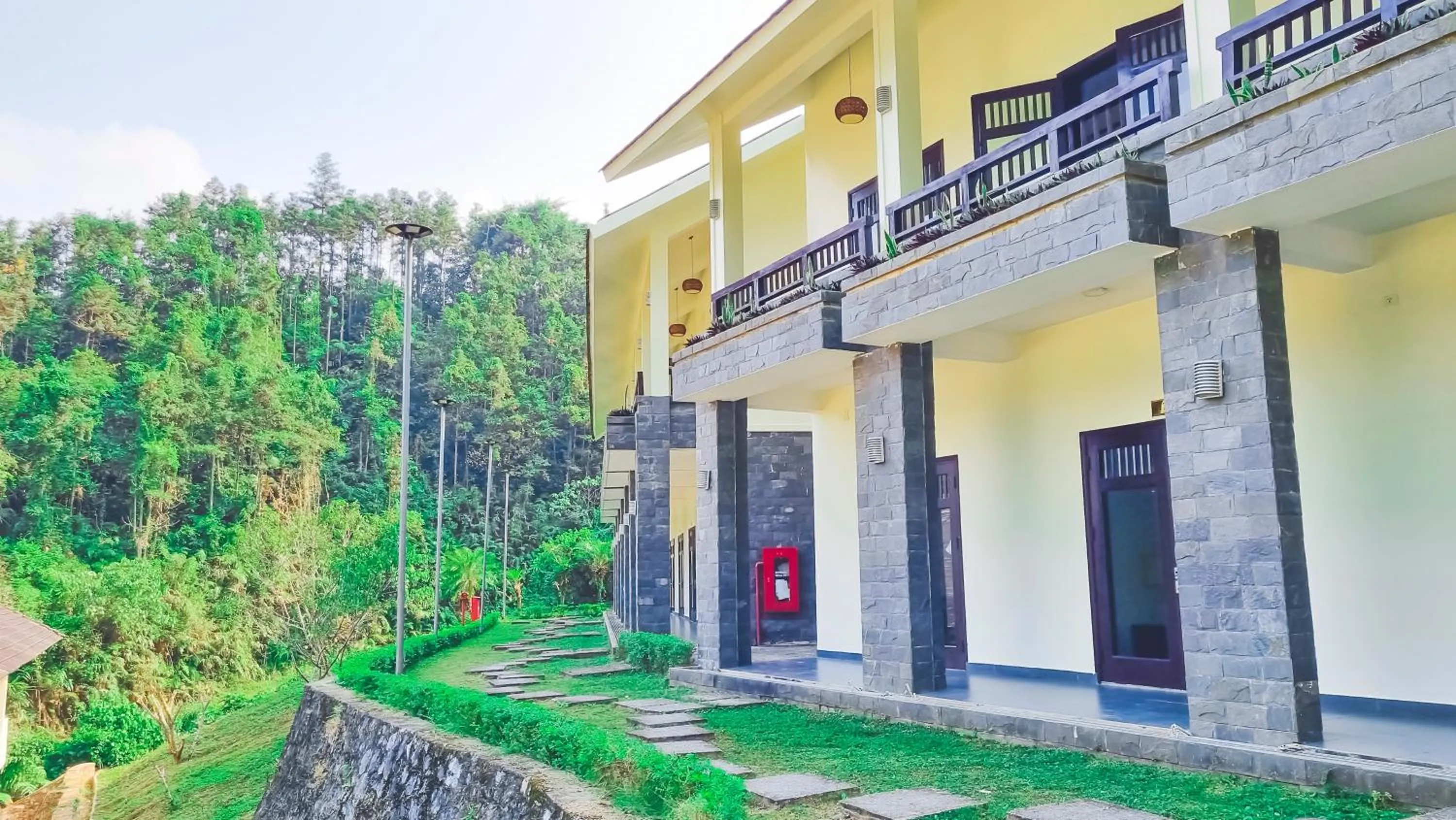 Property building in Sài Gòn - Bản Giốc Resort