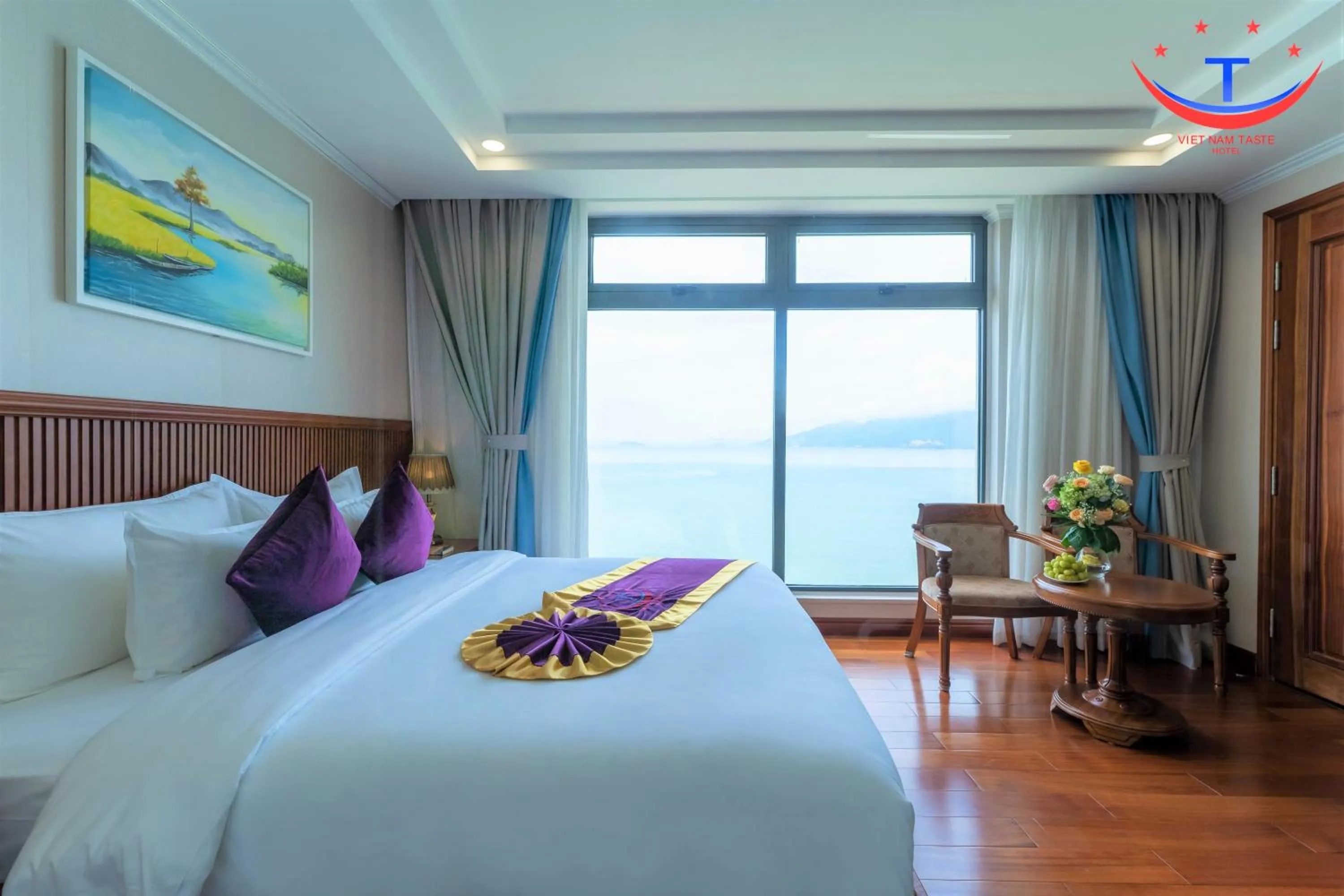 Bedroom, Bed in Vietnam Taste Hotel Quy Nhon - Beachfront