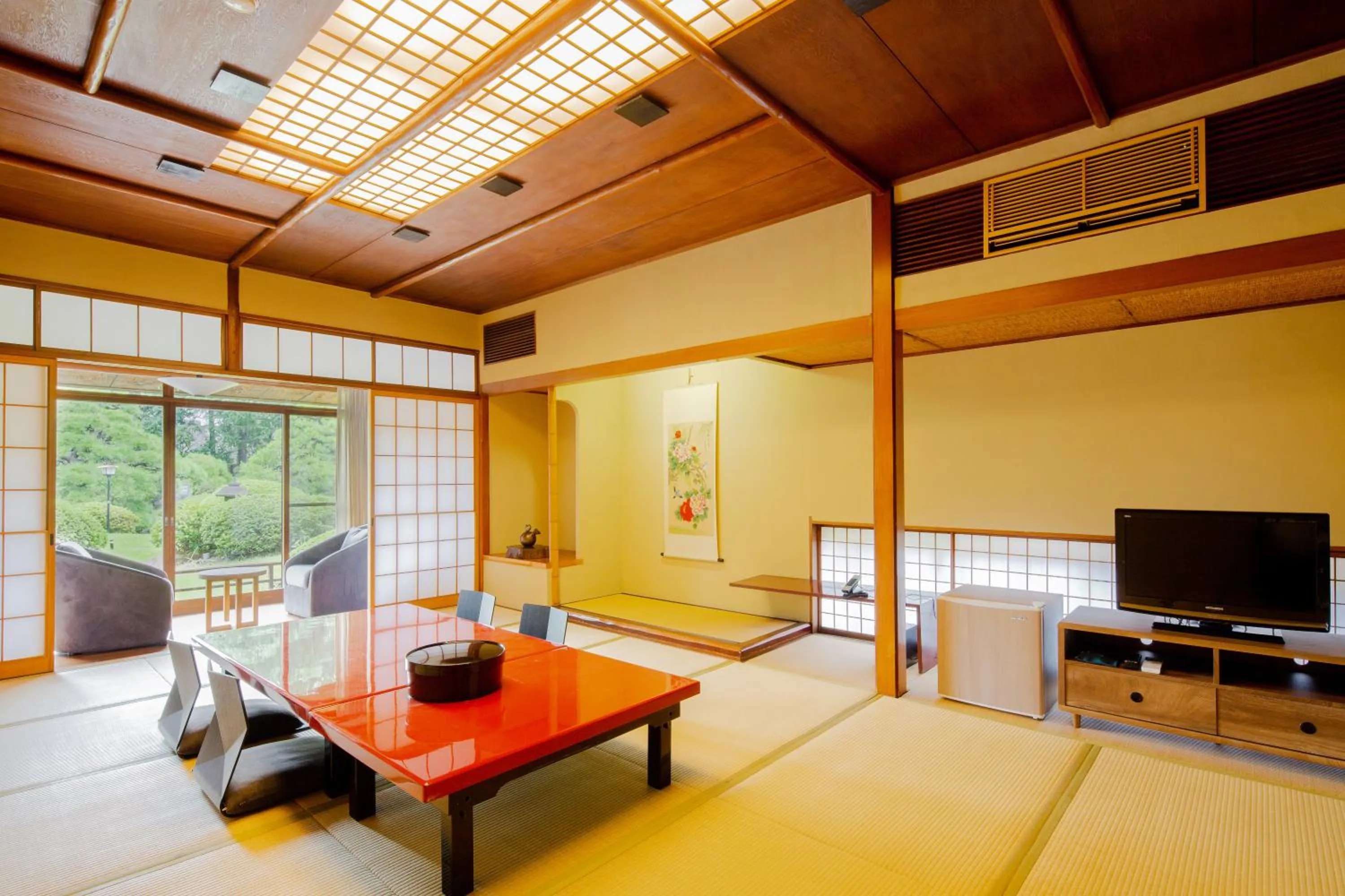 Photo of the whole room, Bed in Suisui Garden Ryokan (in the Art Hotel Kokura New Tagawa)