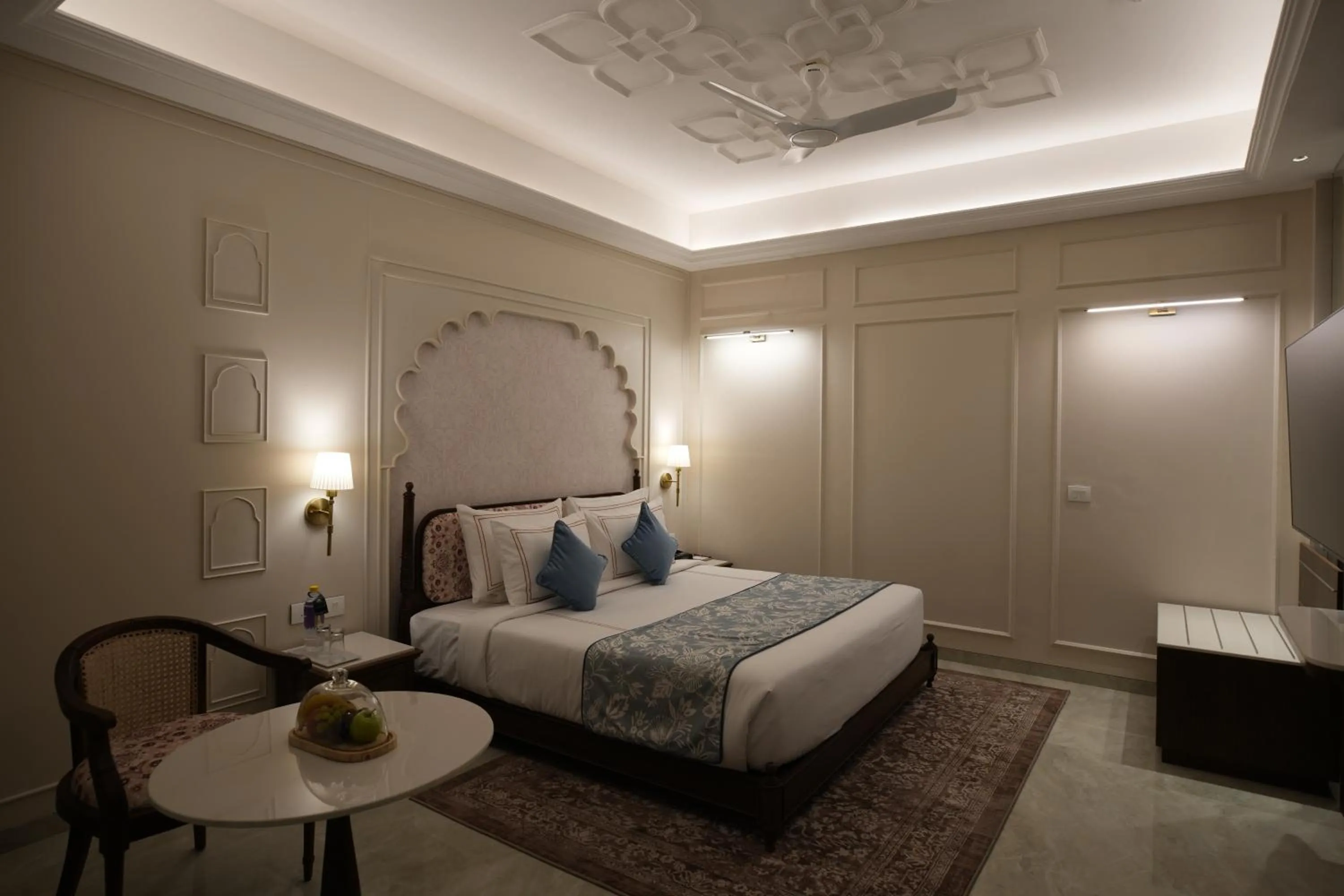 Bed in Sayaji Resorts & Spa Udaipur