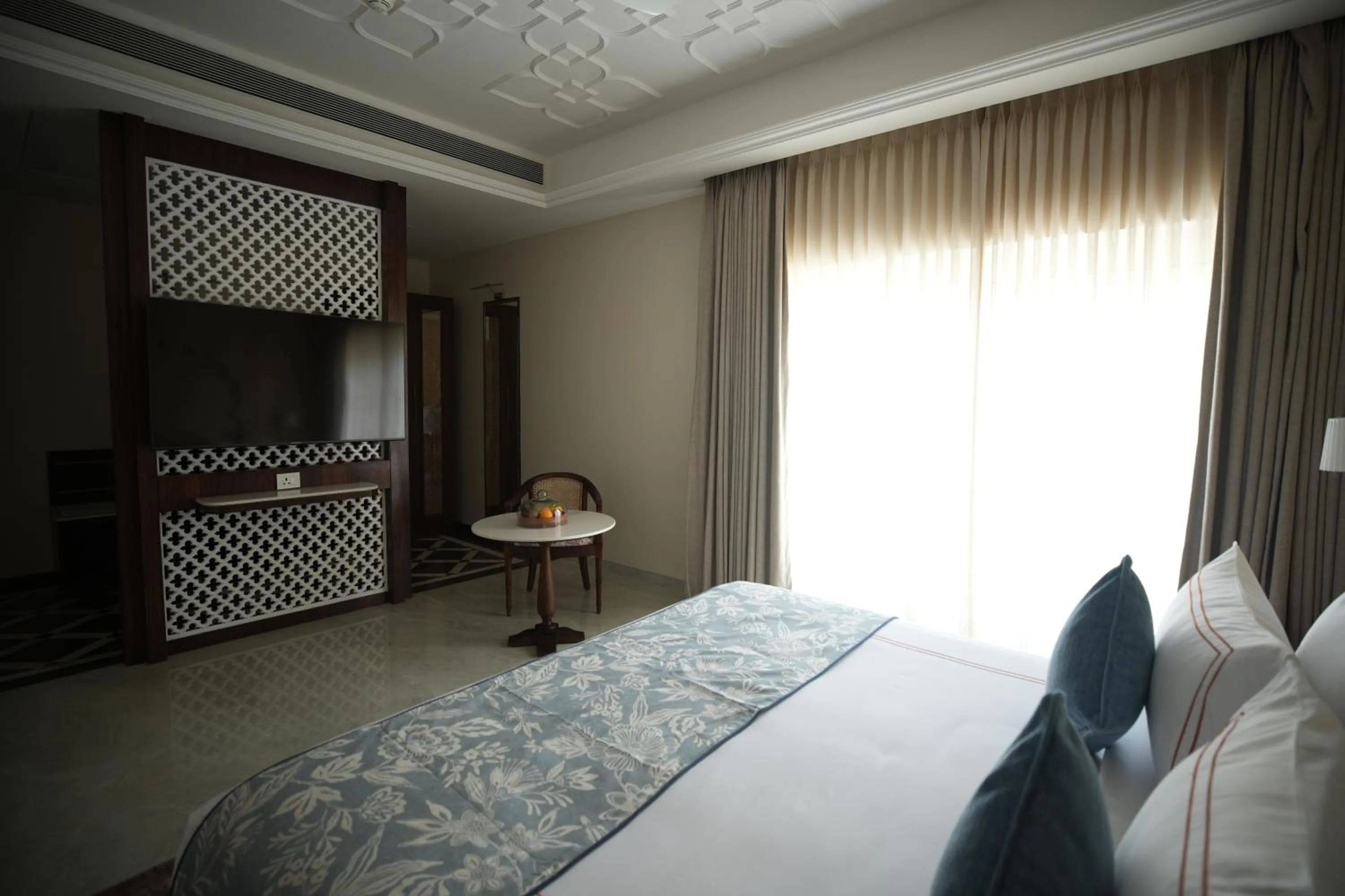 Bed in Sayaji Resorts & Spa Udaipur