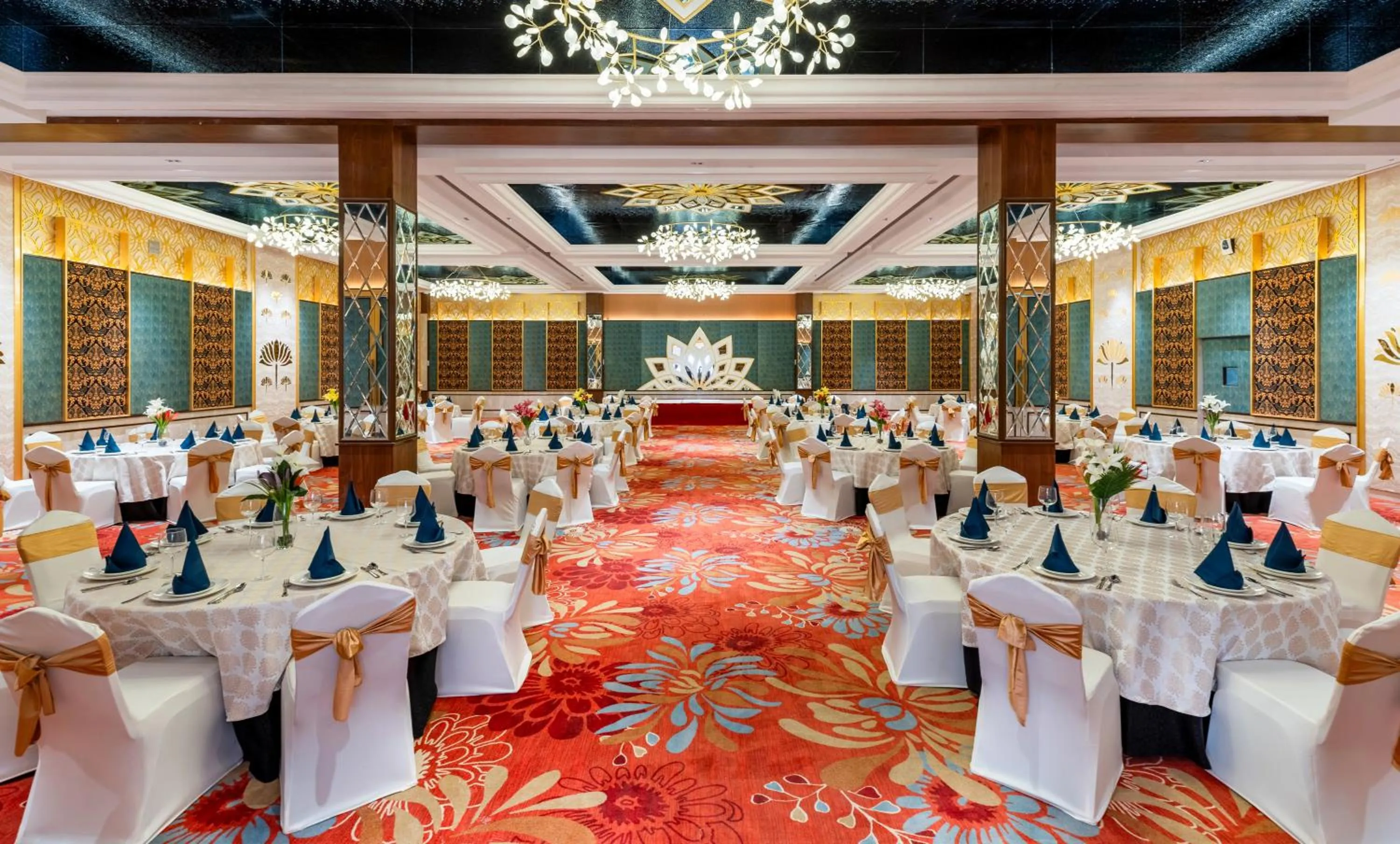 Banquet/Function facilities in Sayaji Resorts & Spa Udaipur