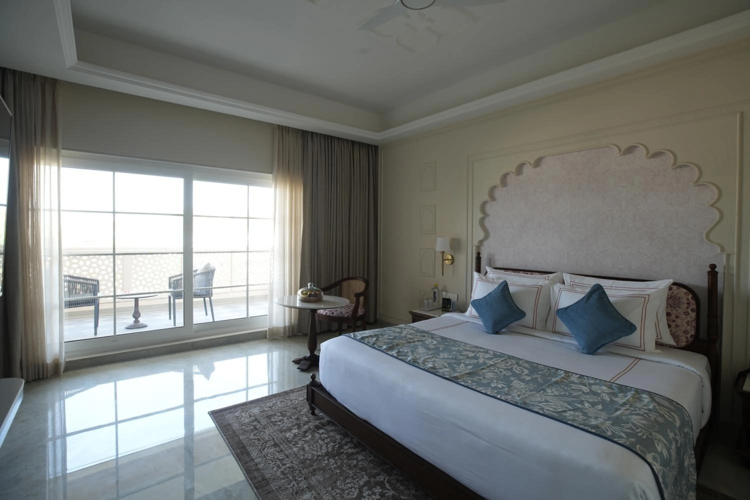 Bed in Sayaji Resorts & Spa Udaipur