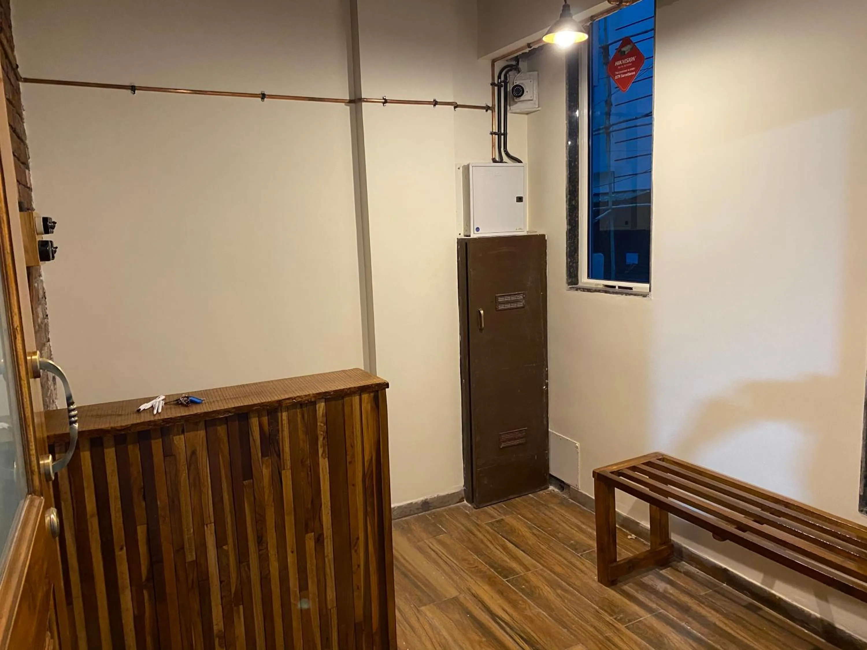 Communal lounge/ TV room in Galaxy Residency, Panchgani - MTDC Approved