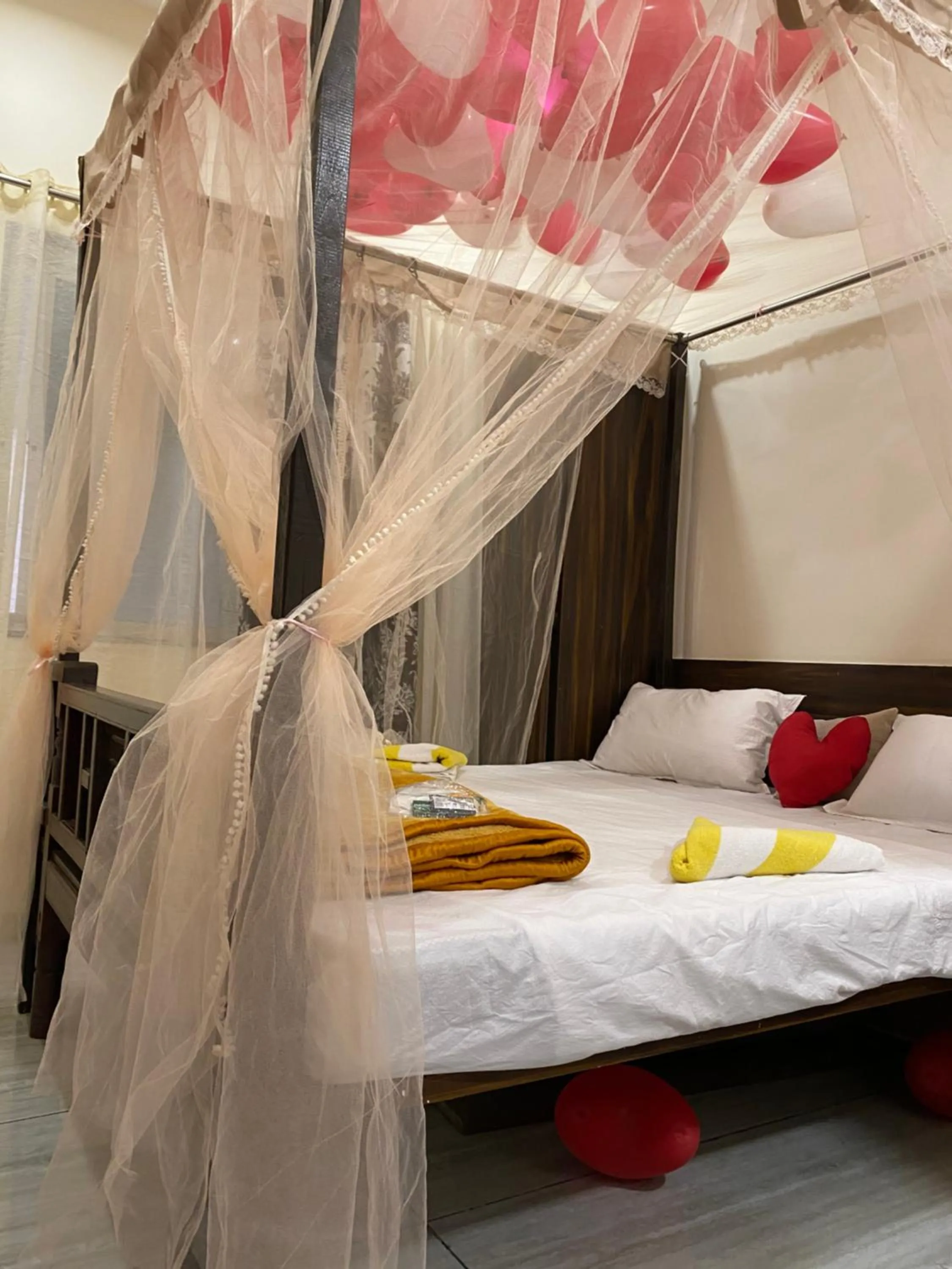 Bed in Galaxy Residency, Panchgani - MTDC Approved