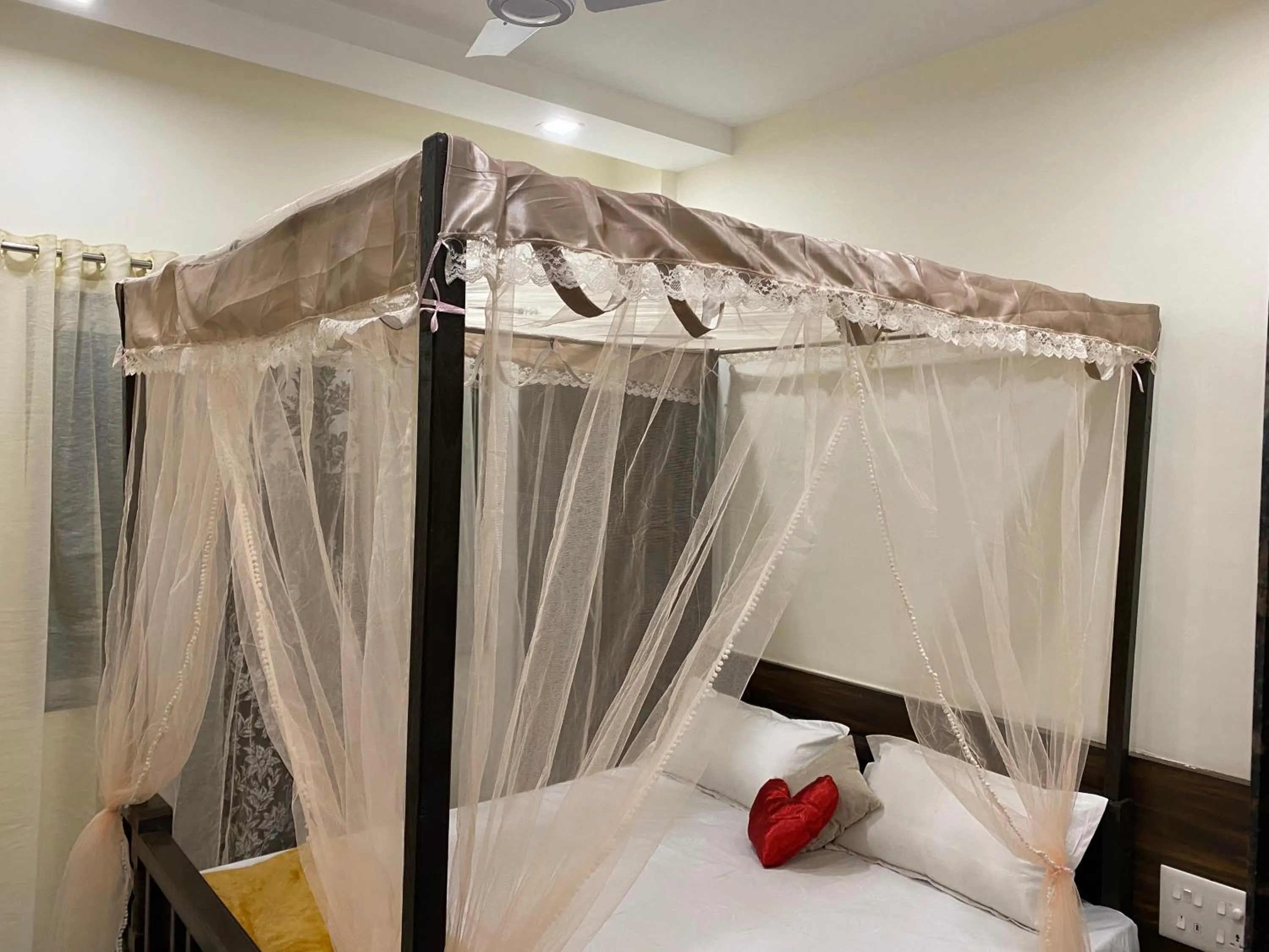 Bed in Galaxy Residency, Panchgani - MTDC Approved