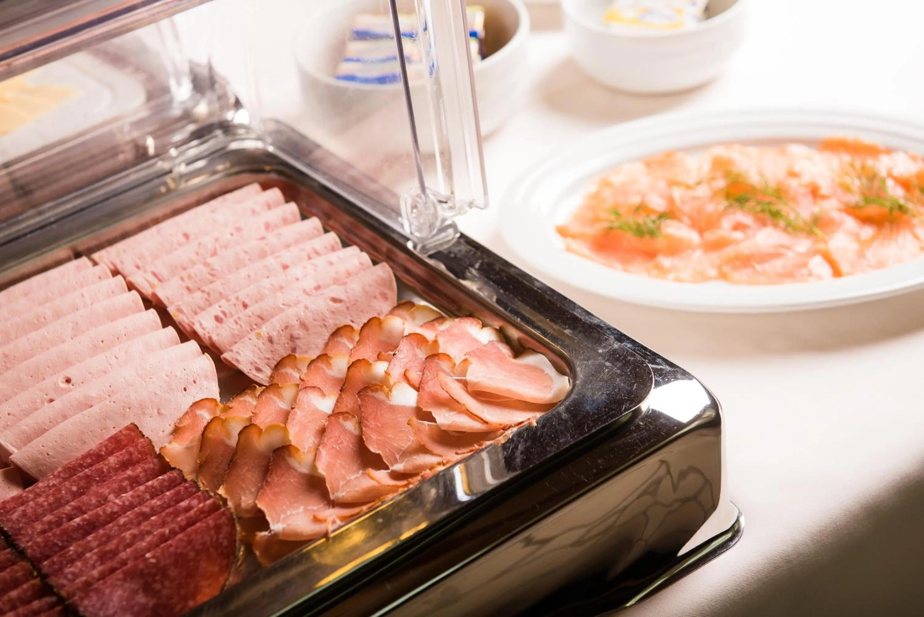 Buffet breakfast in Hotel Gasthof zum Rössle