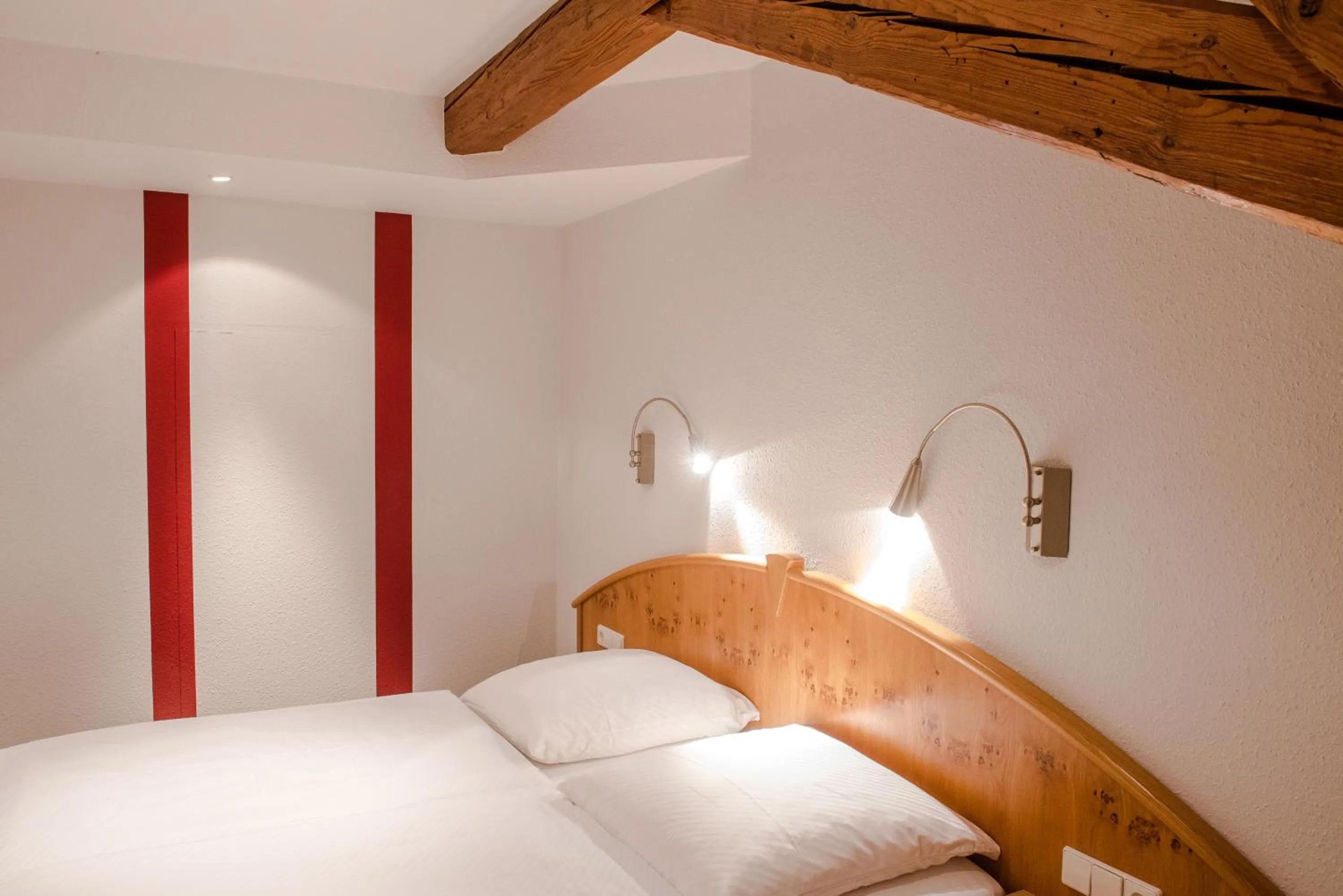 Bed in Hotel Gasthof zum Rössle