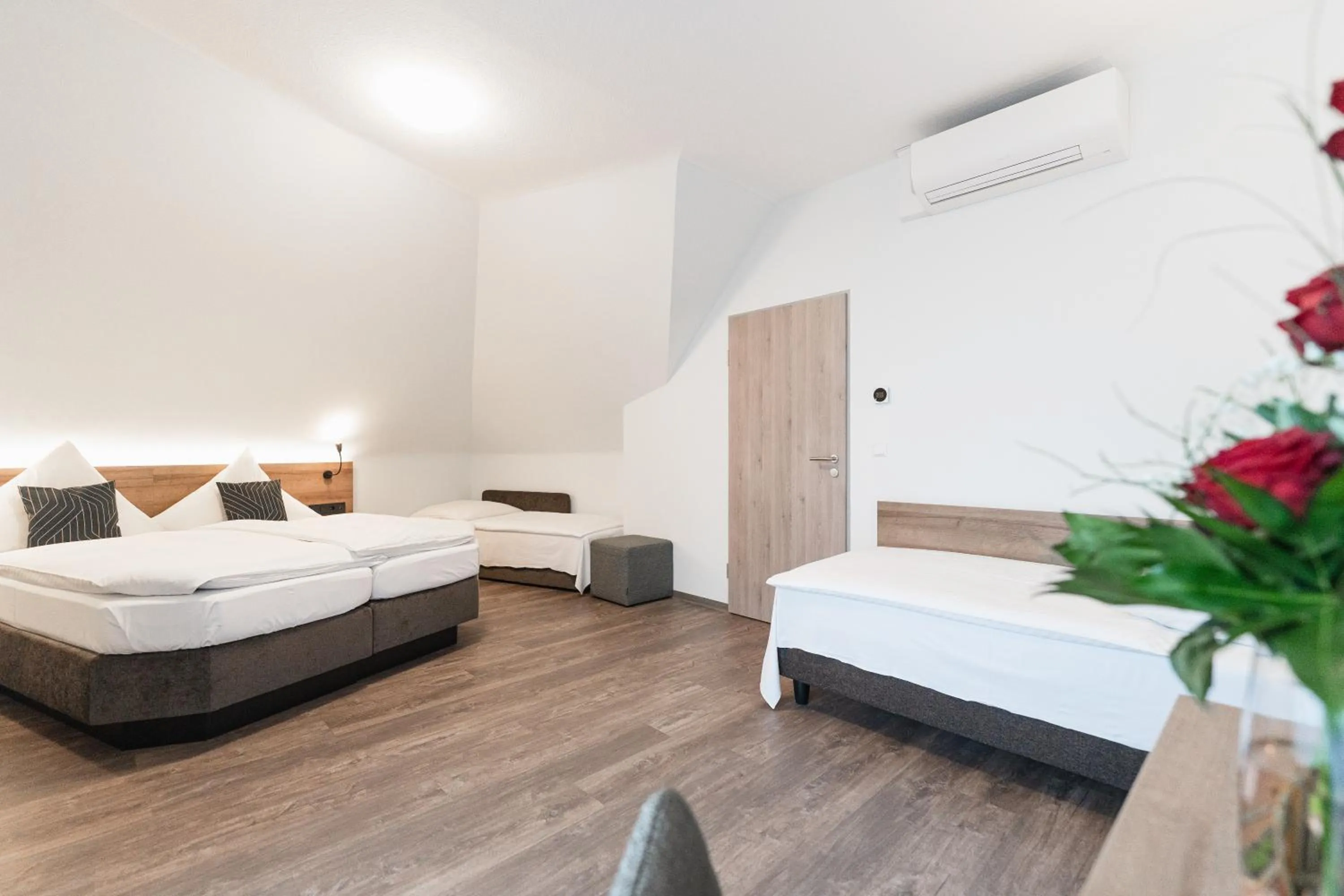 Bed in Hotel Gasthof zum Rössle