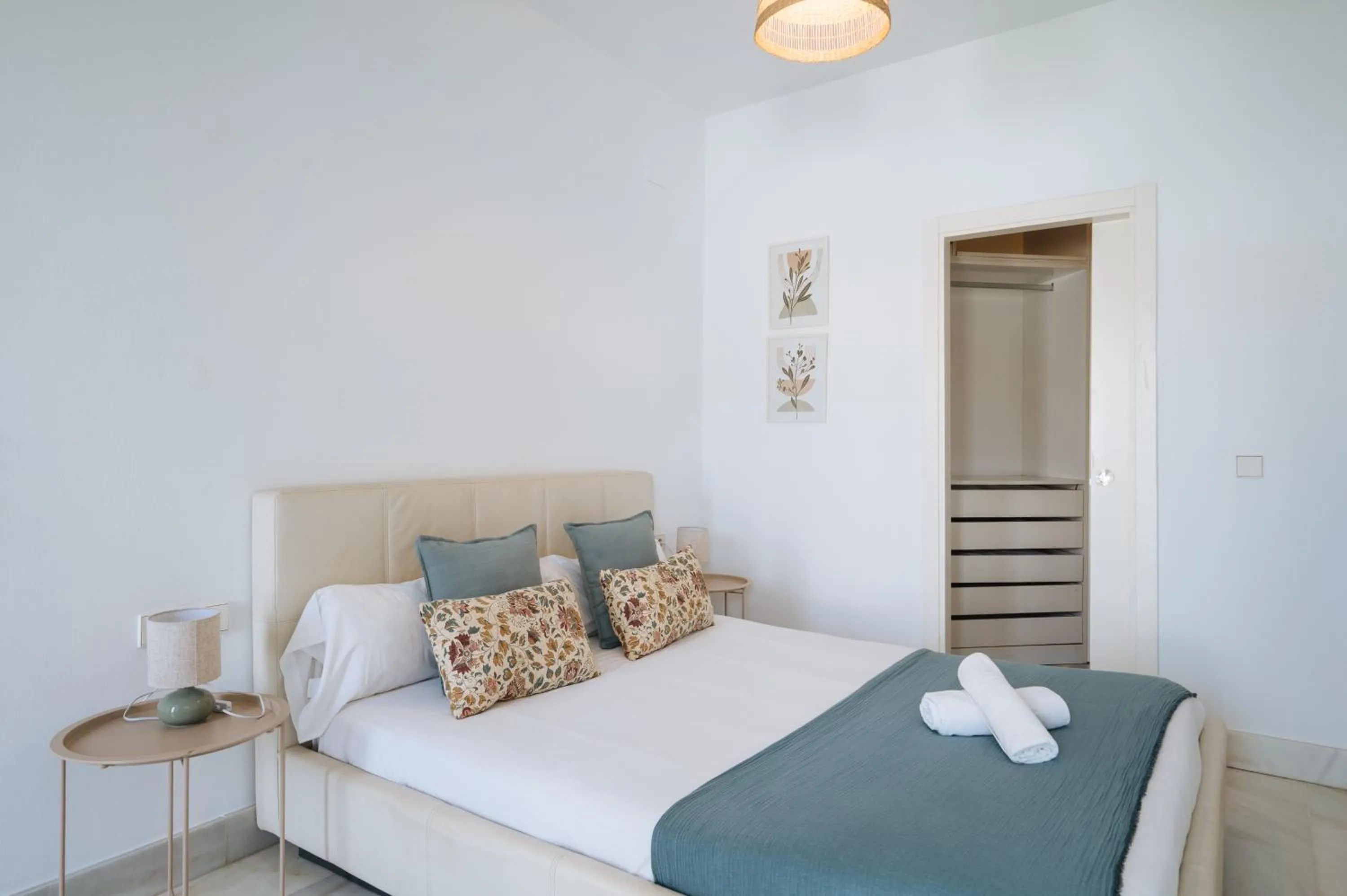 Bed in Áticos Magdalena