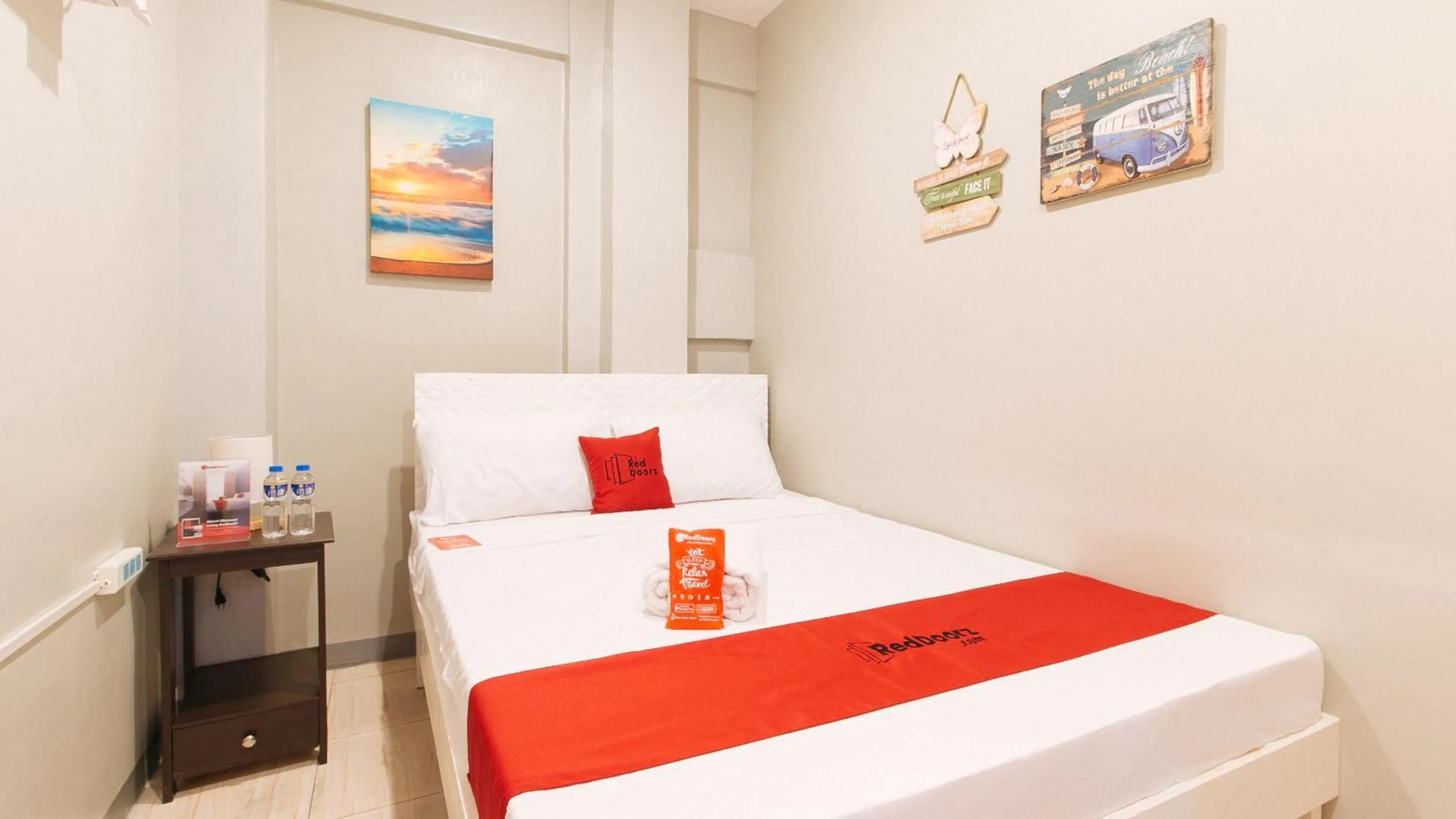 Bed in RedDoorz near Christ the King Medical Center