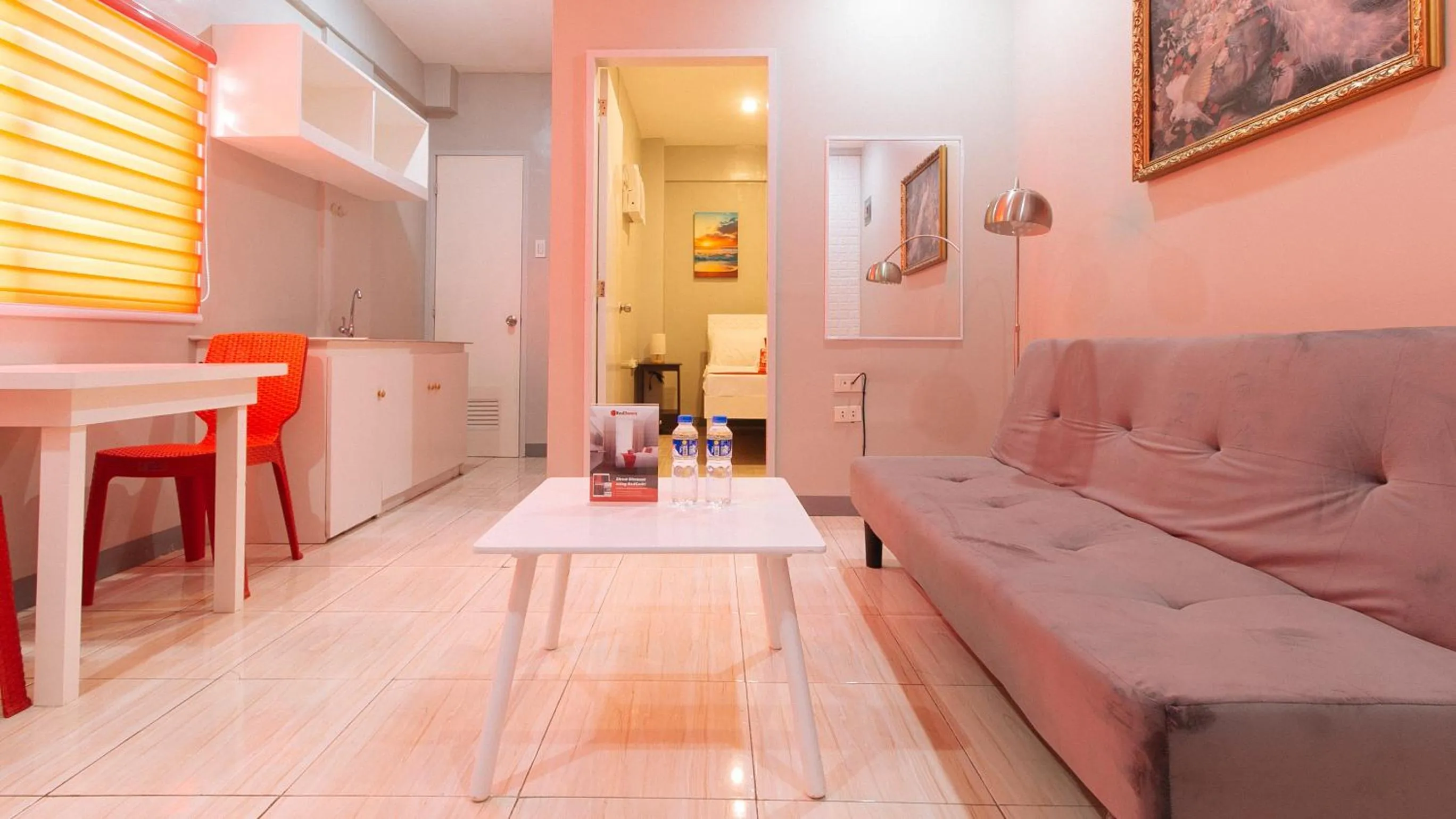 Living room in RedDoorz near Christ the King Medical Center