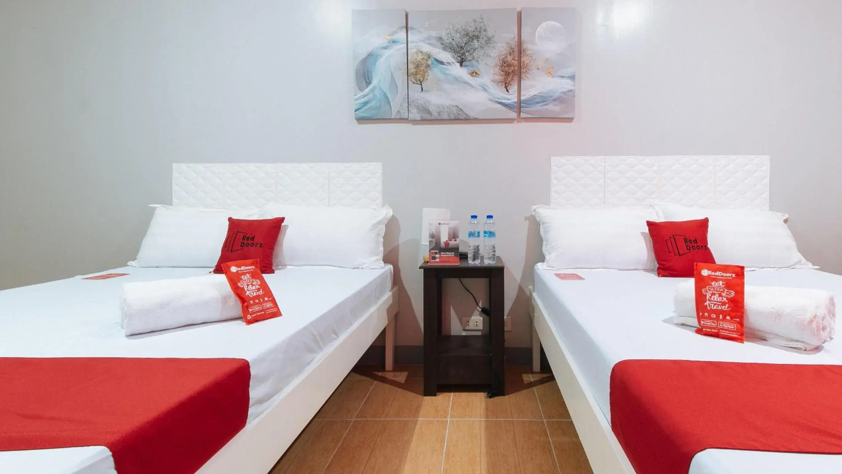 Superior Double Room in RedDoorz near Christ the King Medical Center Superior Double Room in RedDoorz near Christ the King Medical Center