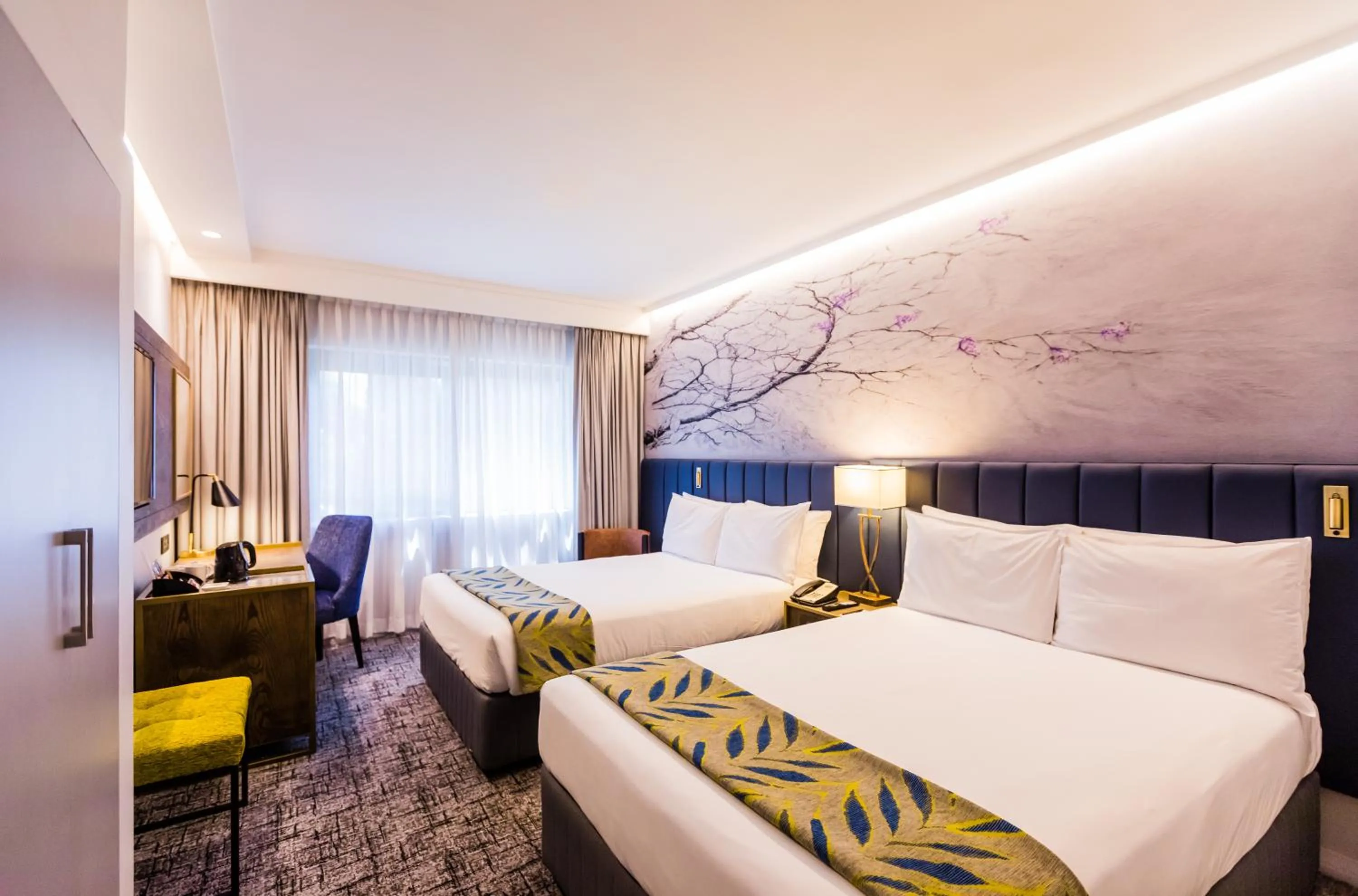 Bedroom, Bed in Garden Court Hatfield