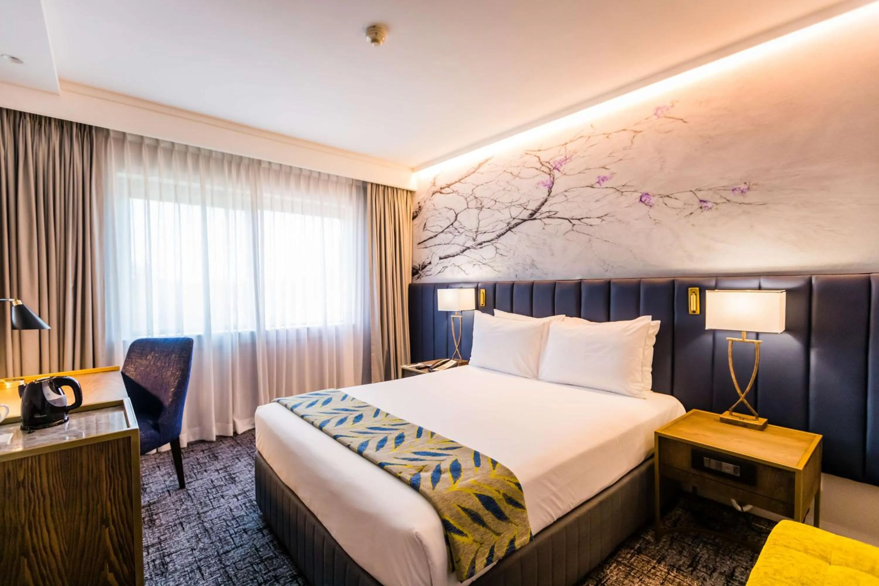 Bedroom, Bed in Garden Court Hatfield