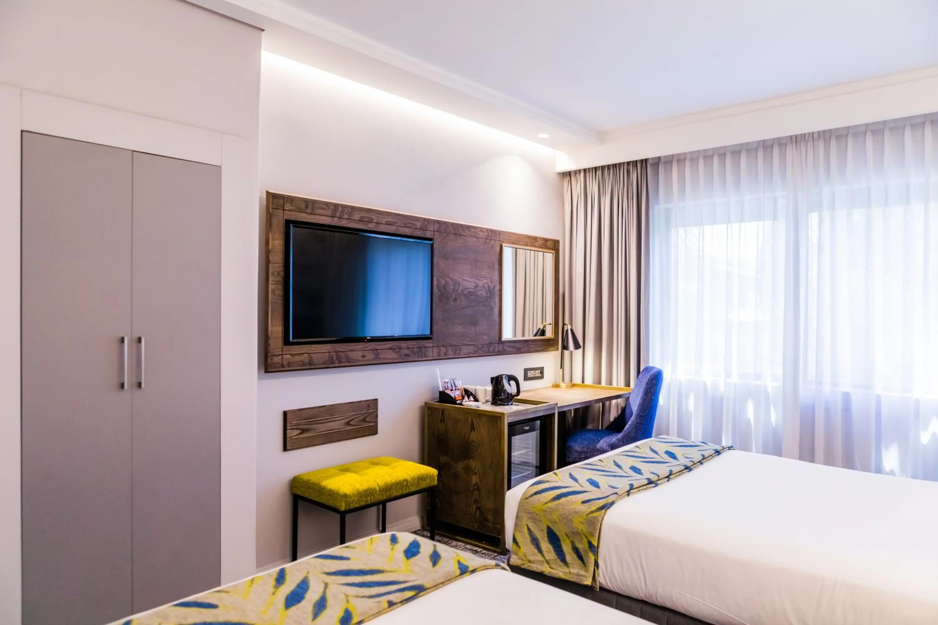 Bedroom, Bed in Garden Court Hatfield