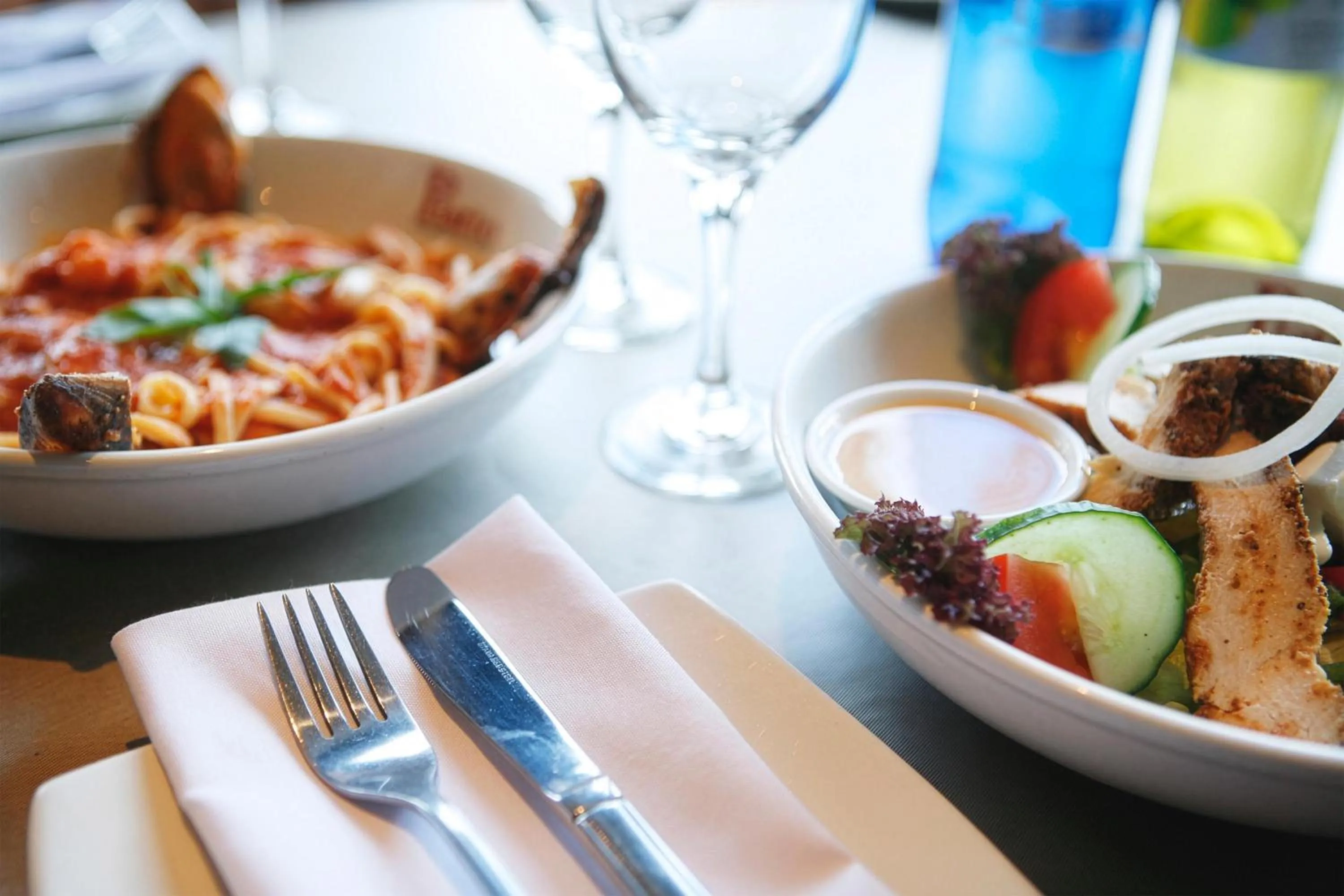 Restaurant/places to eat in Garden Court Hatfield