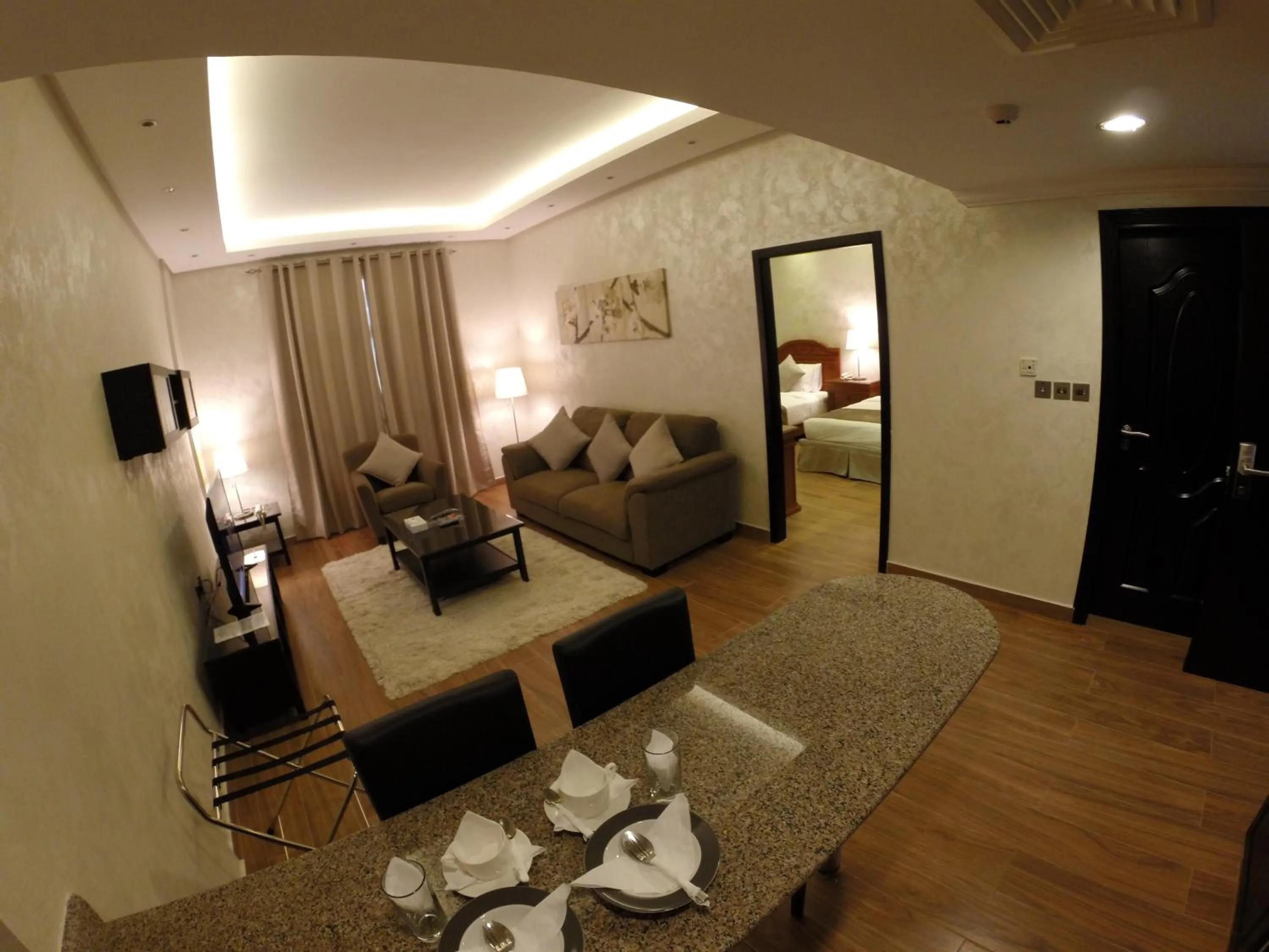 Living room, Bed in Le Park Hotel