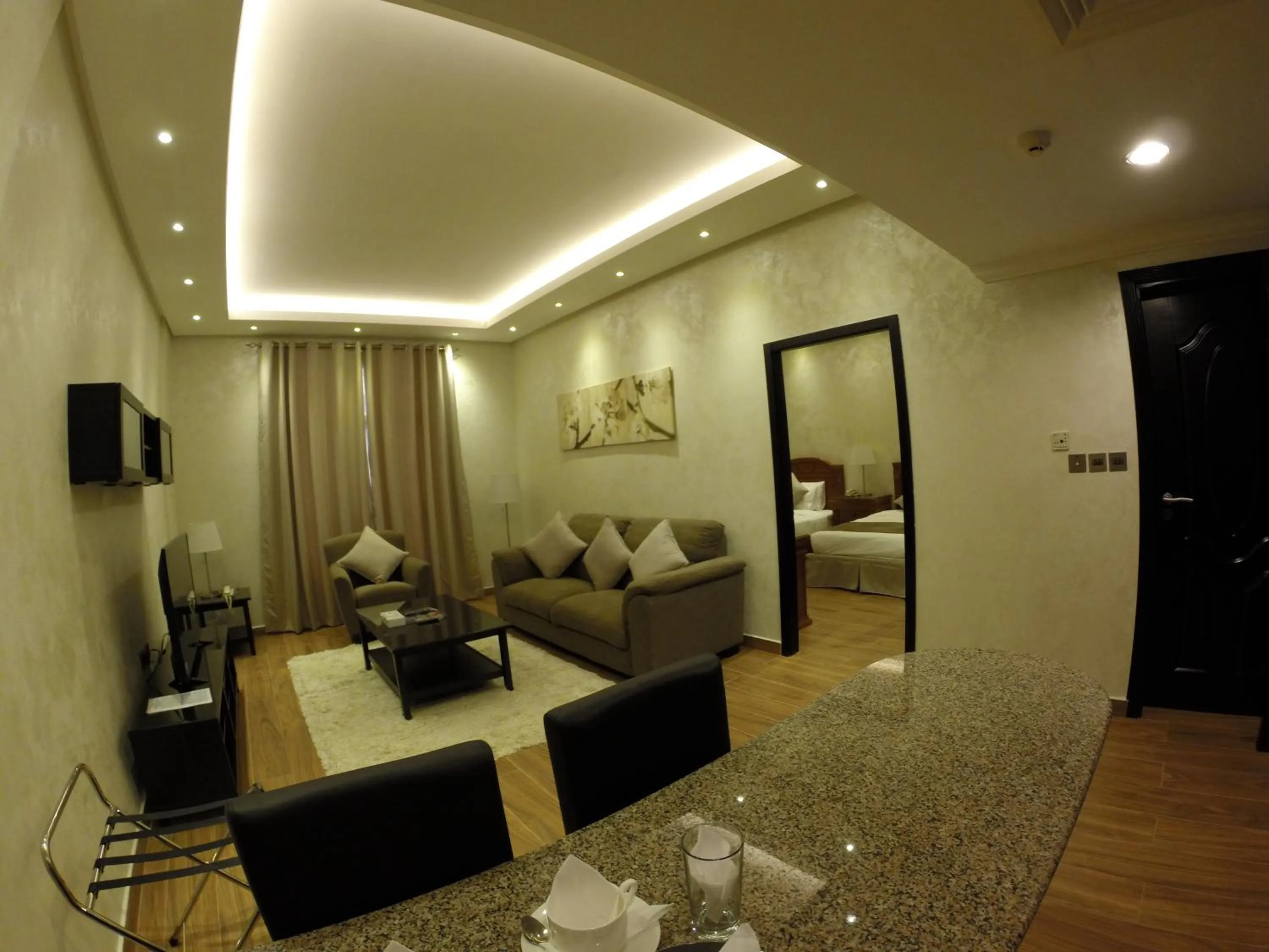 Photo of the whole room, Bed in Le Park Hotel