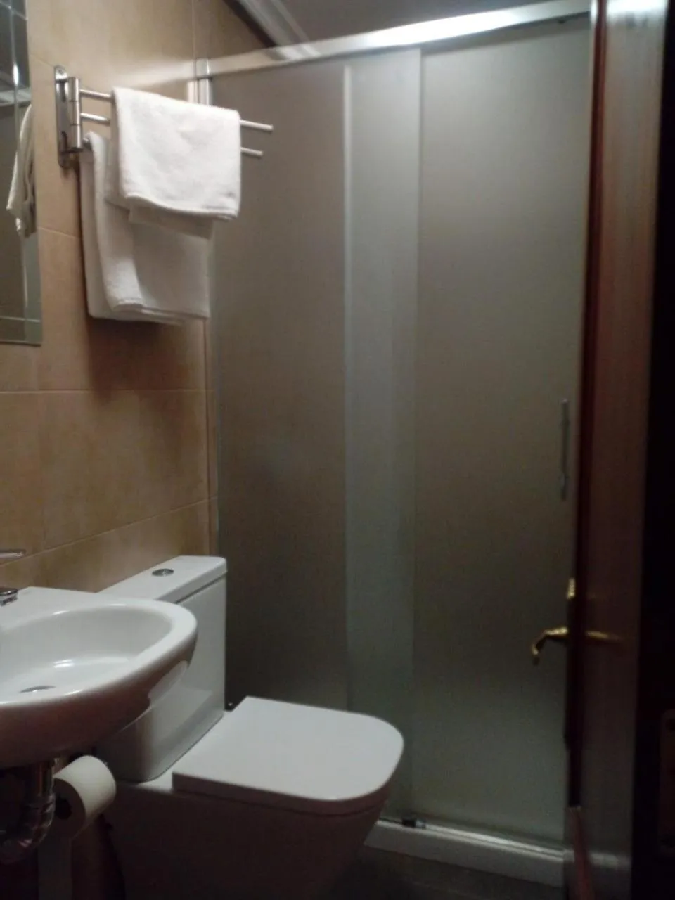 Bathroom in Hostal Álvarez