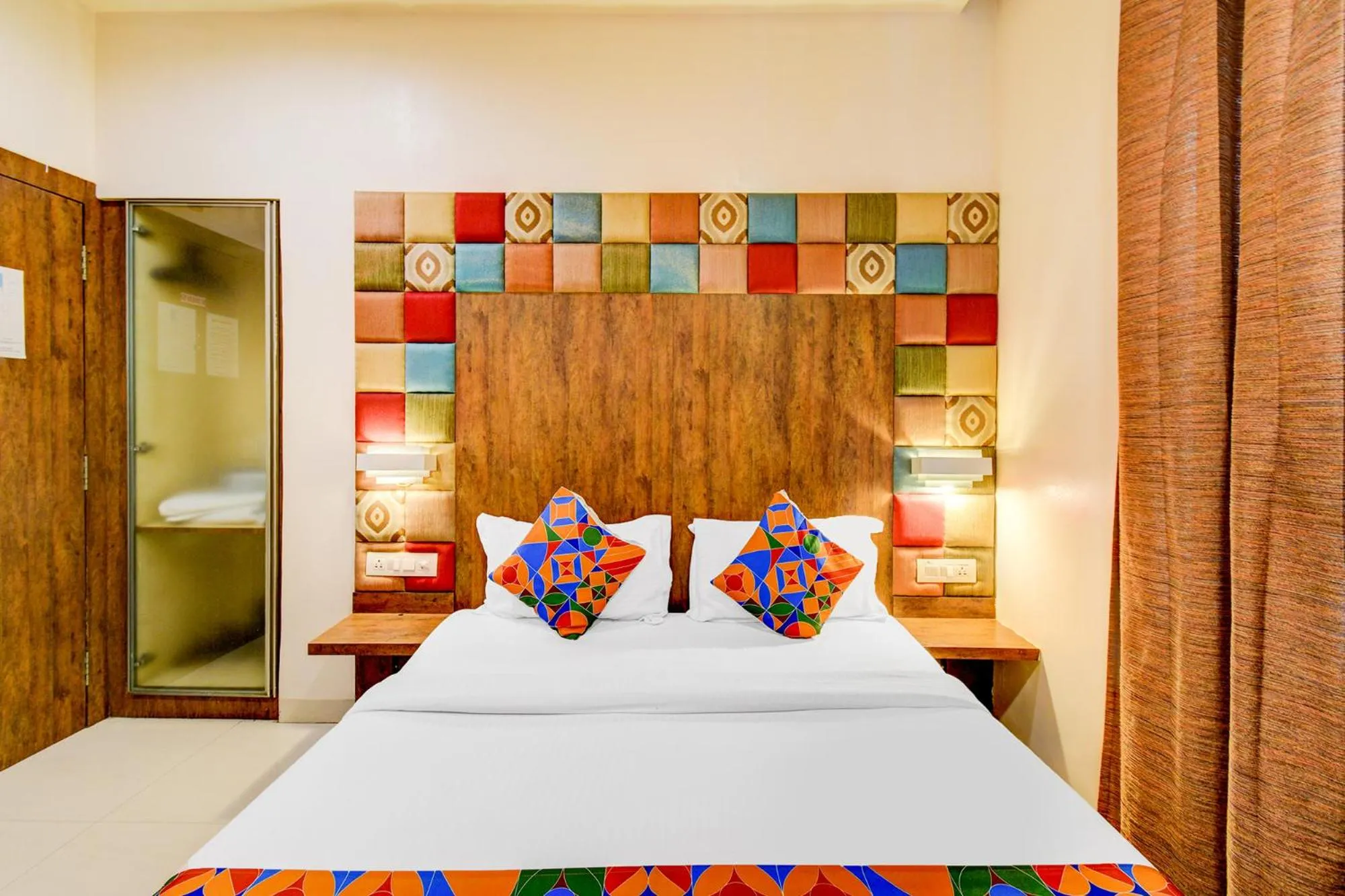 Bed in FabHotel Arastu Plaza - Nr Nampally Railway Station