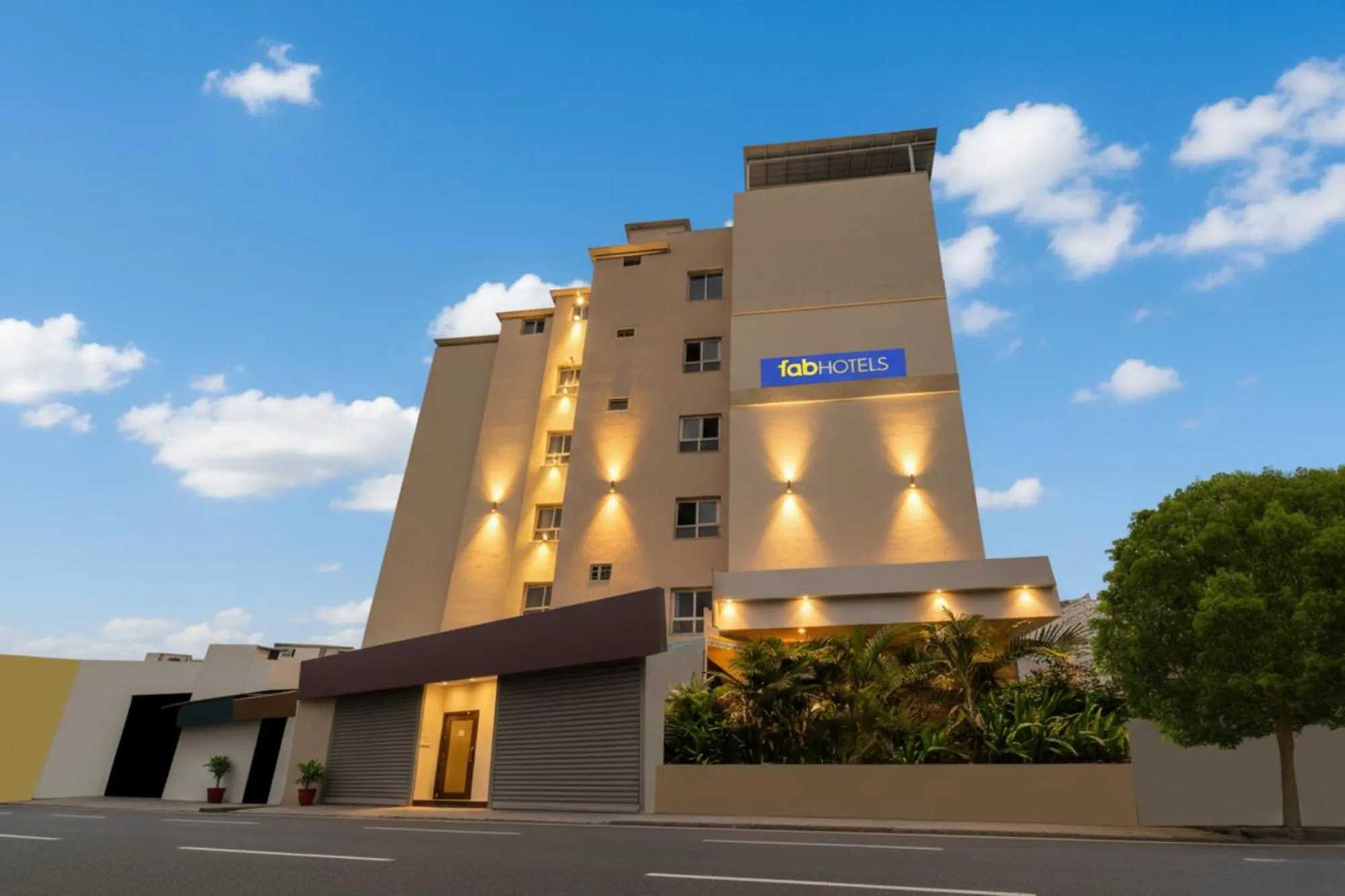 Facade/entrance in FabHotel Arastu Plaza - Nr Nampally Railway Station