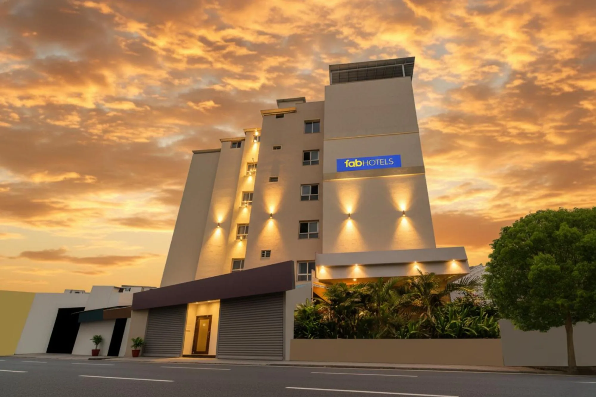 Property building in FabHotel Arastu Plaza - Nr Nampally Railway Station