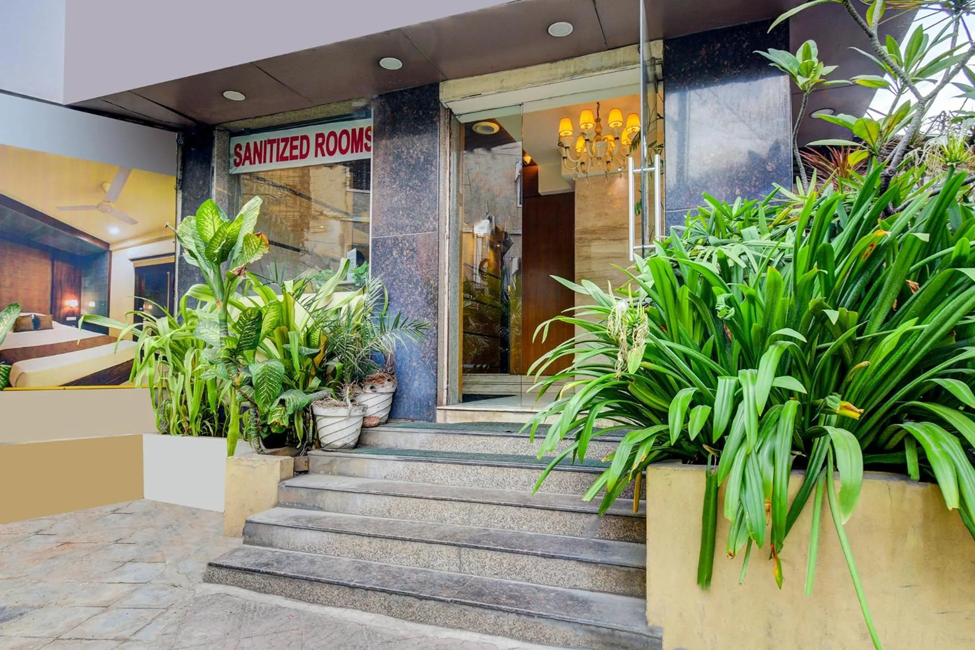 Facade/entrance in FabHotel Arastu Plaza - Nr Nampally Railway Station