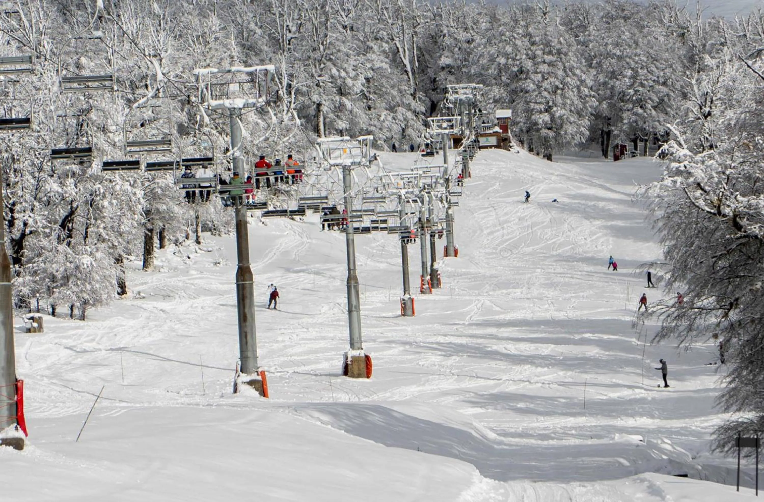 El Refugio Ski & Summer Lodge