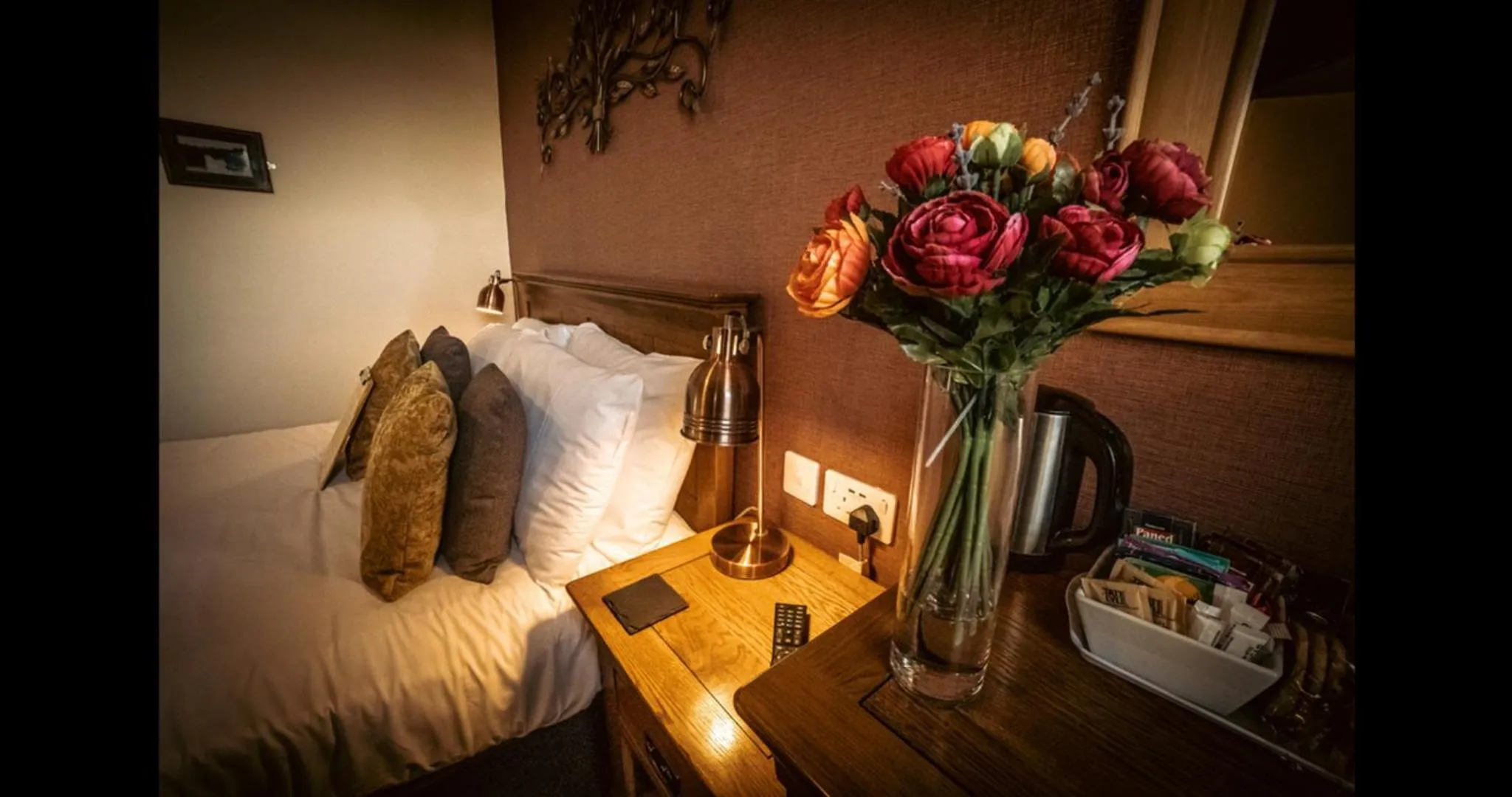 Bedroom, Bed in Ensuite Bed And Breakfast Rooms At The Ring Pub