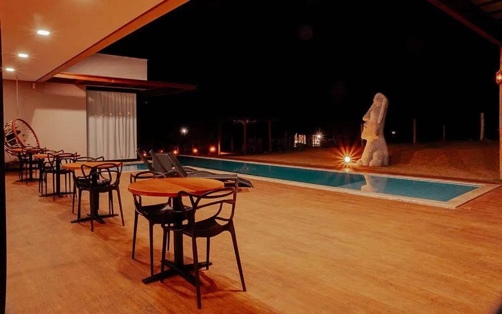 Swimming pool in Pousada Quinta dos Cabeças