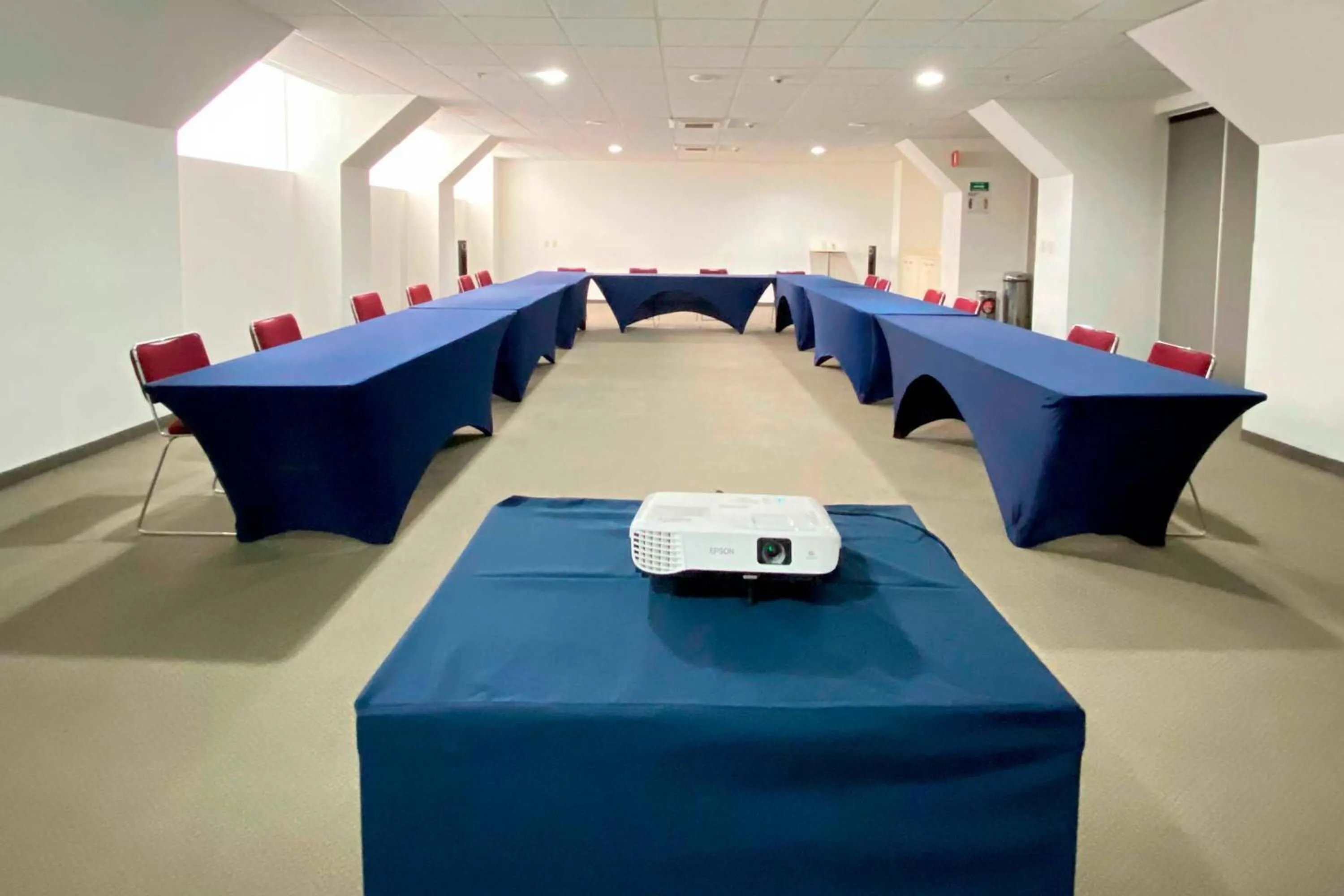 Meeting/conference room in Hotel MX forum buenavista CDMX, Trademark by Wyndham