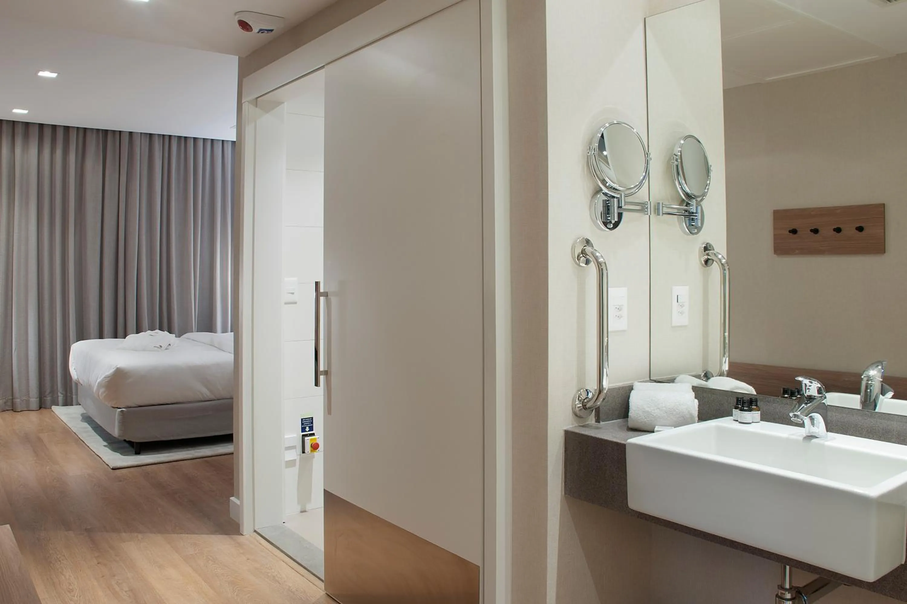 Bedroom, Bed in Exclusive Gramado Hotel & Spa by Gramado Parks