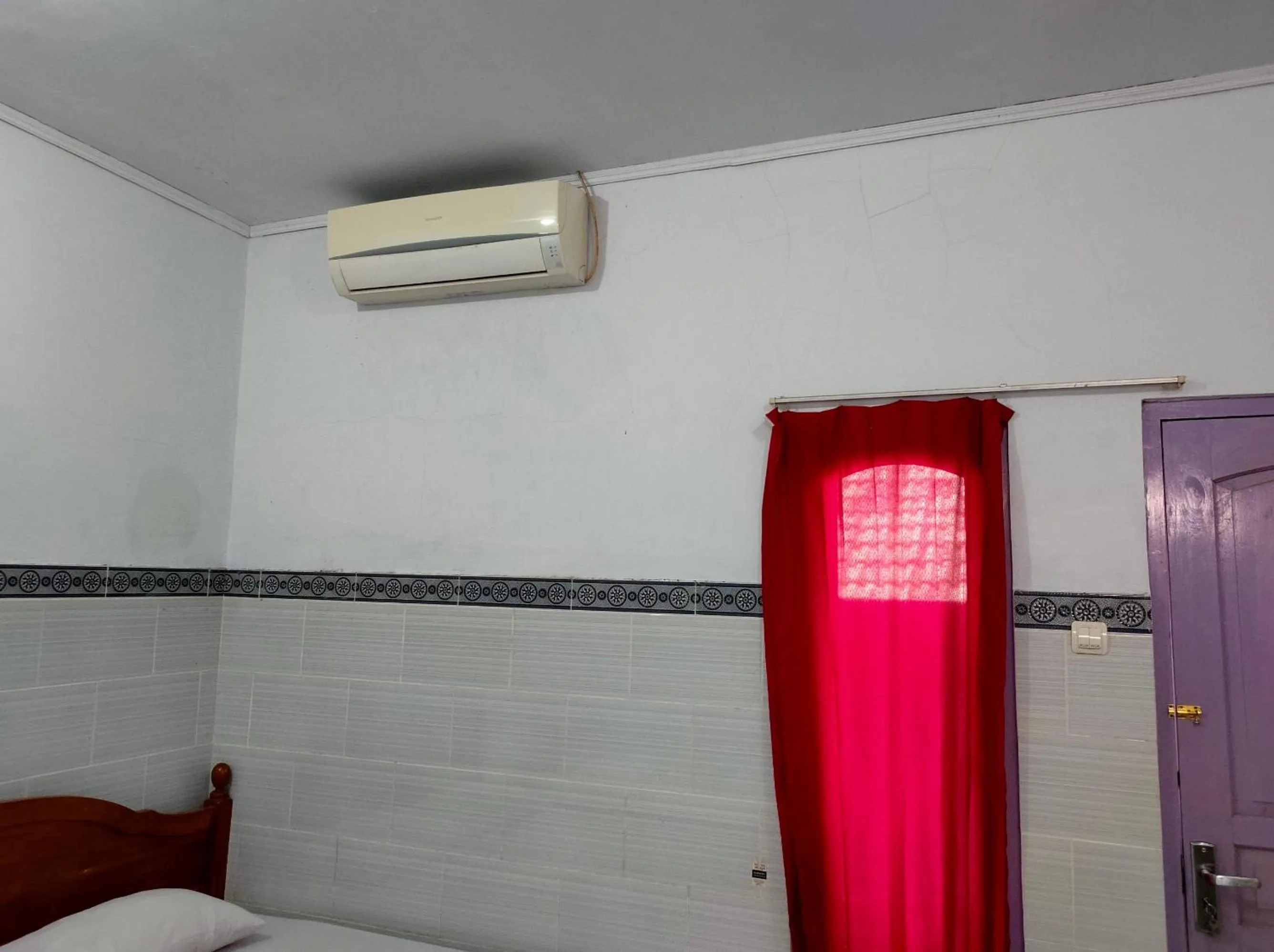 Bedroom, Bed in Hotel Keluarga Mekar Jaya Syariah Near UNS Solo