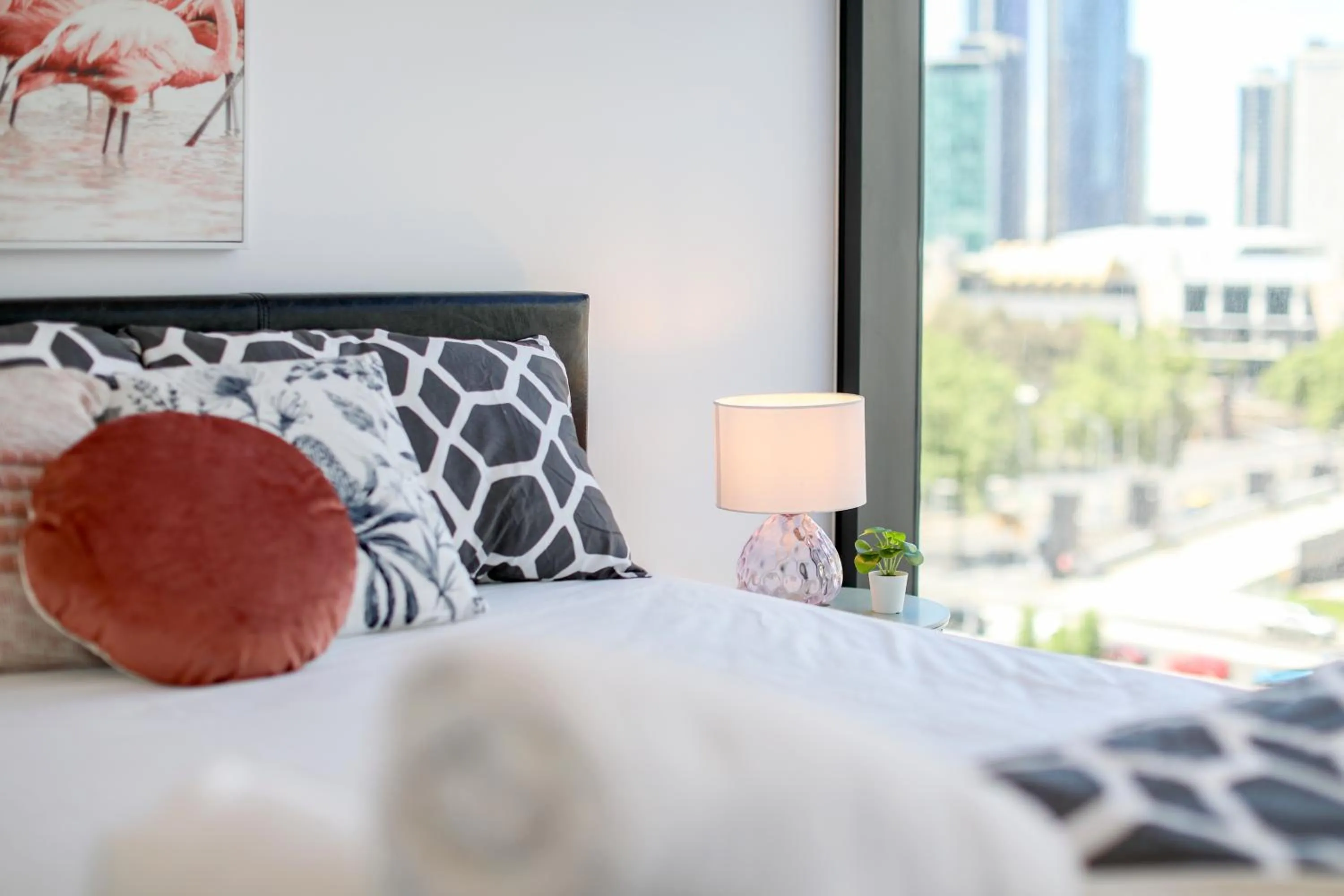 Bedroom, Bed in KOZYGURU DOCKLANDS MODERN COZY 1 BED ROOM UNIT MELBOURNE VDO628