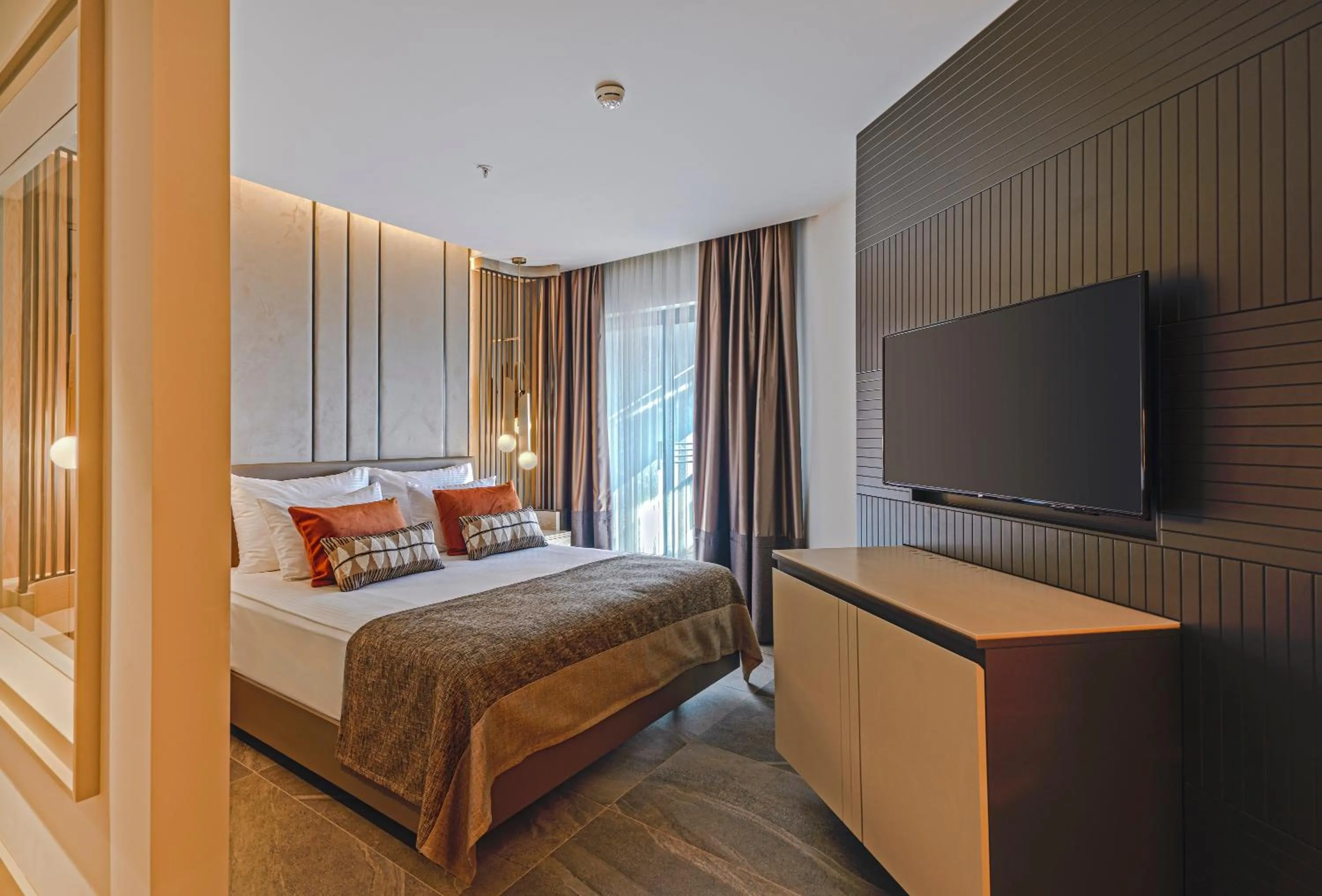 Photo of the whole room, Bed in Calyptus Kirman Premium - Ultra All Inclusive