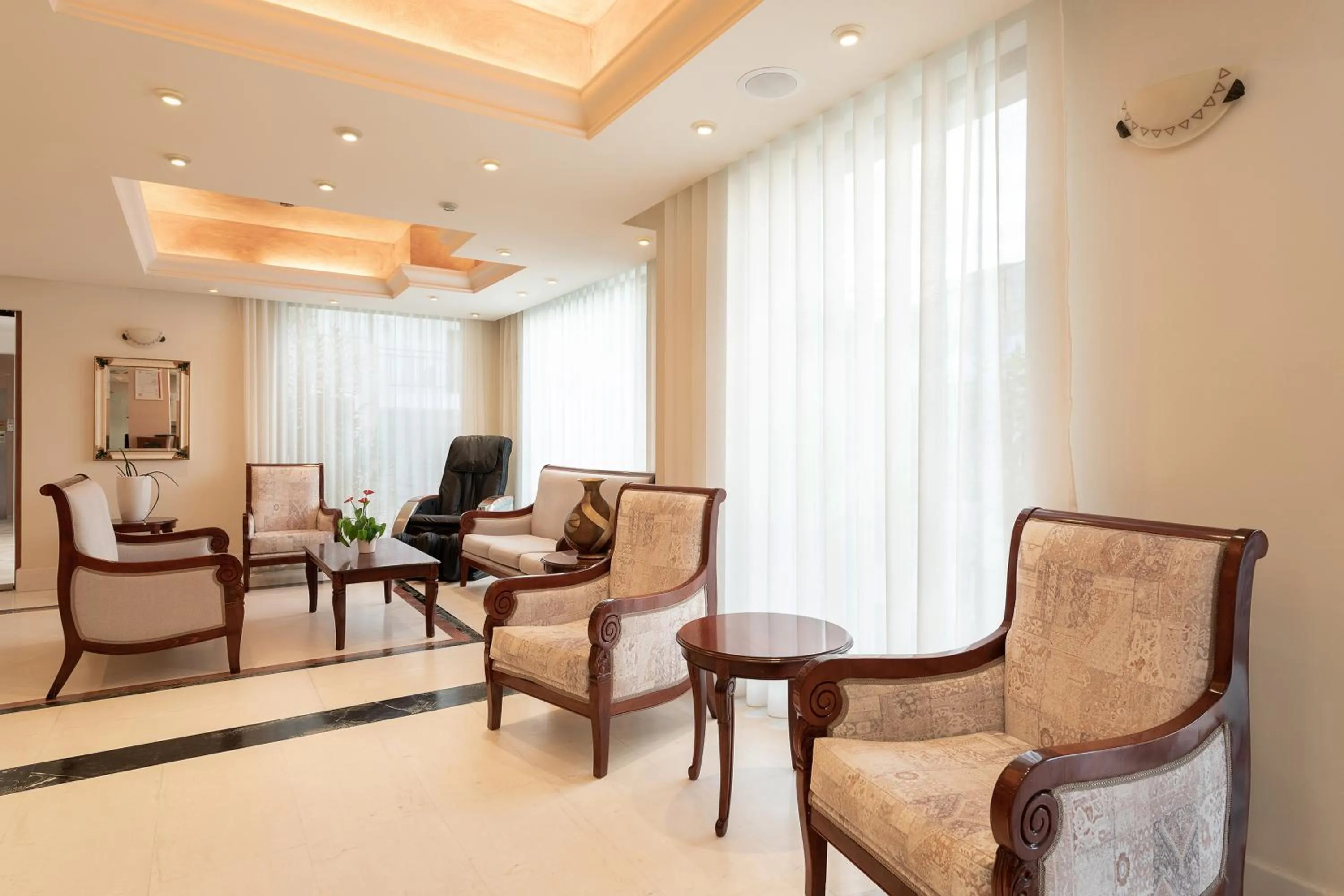 Lobby or reception in Caldera Bay