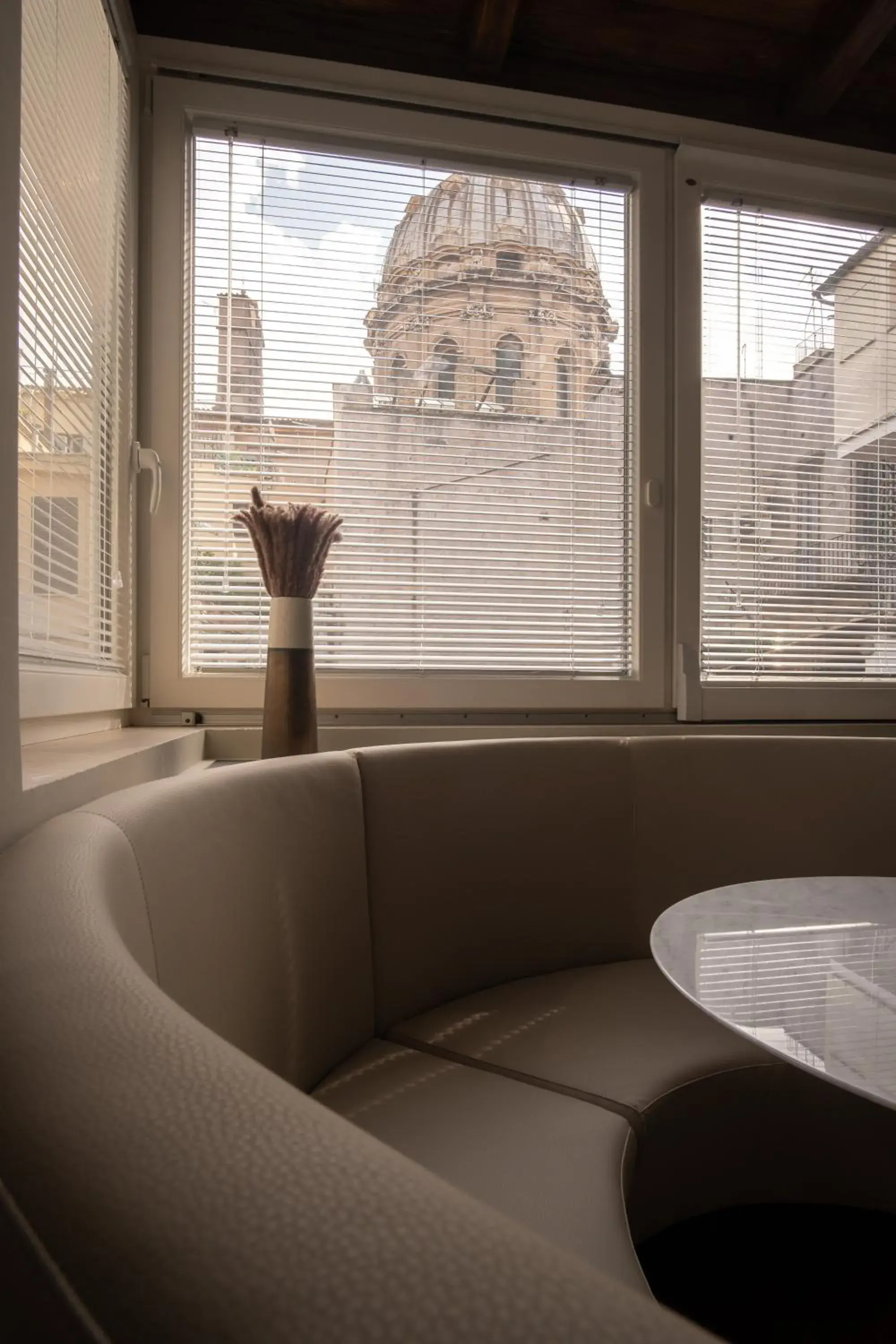 Penthouse Apartment in Smeraldo Townhouse Penthouse Apartment in Smeraldo Townhouse