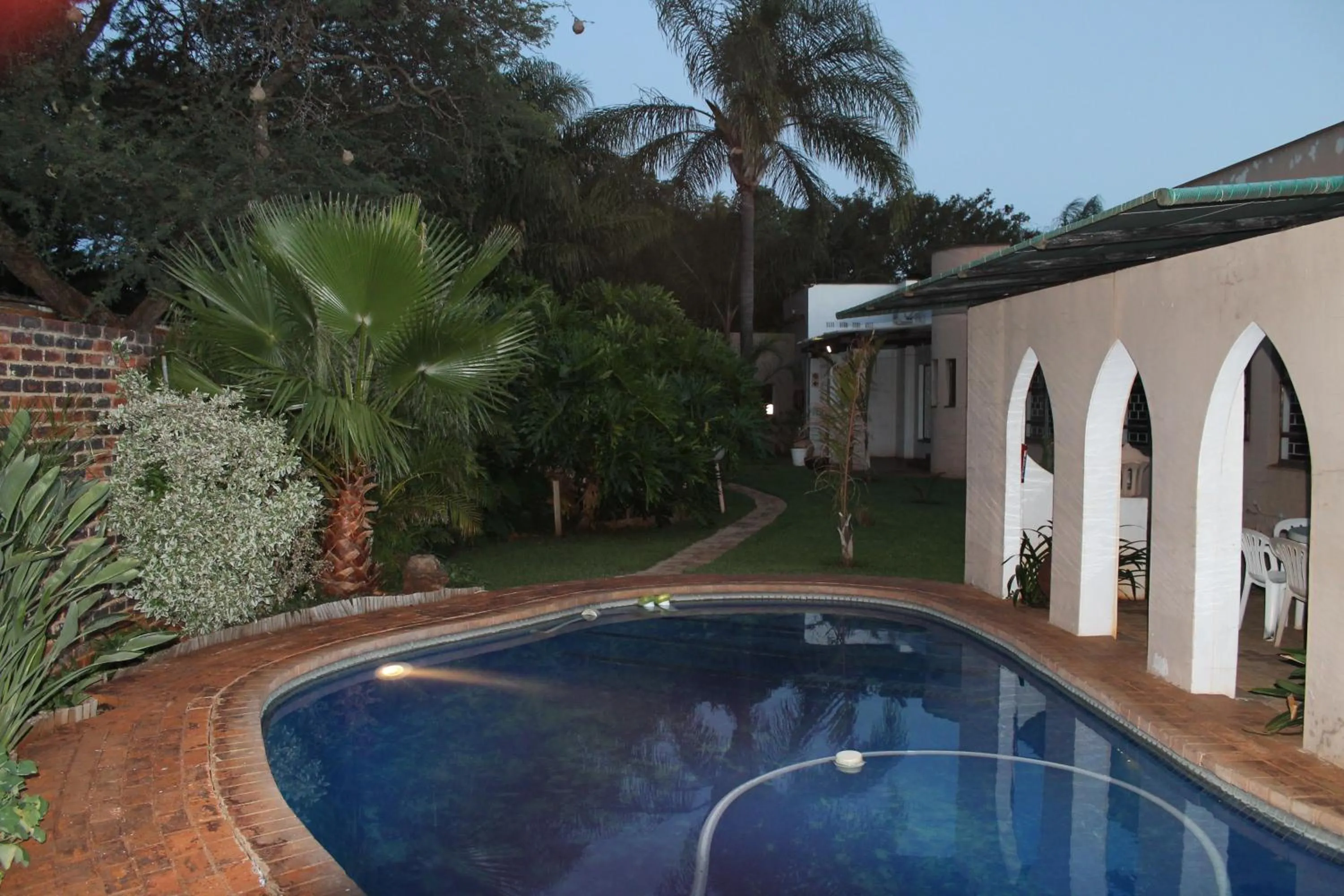 Swimming pool in Fouriestreet 199 Bed and Breakfast