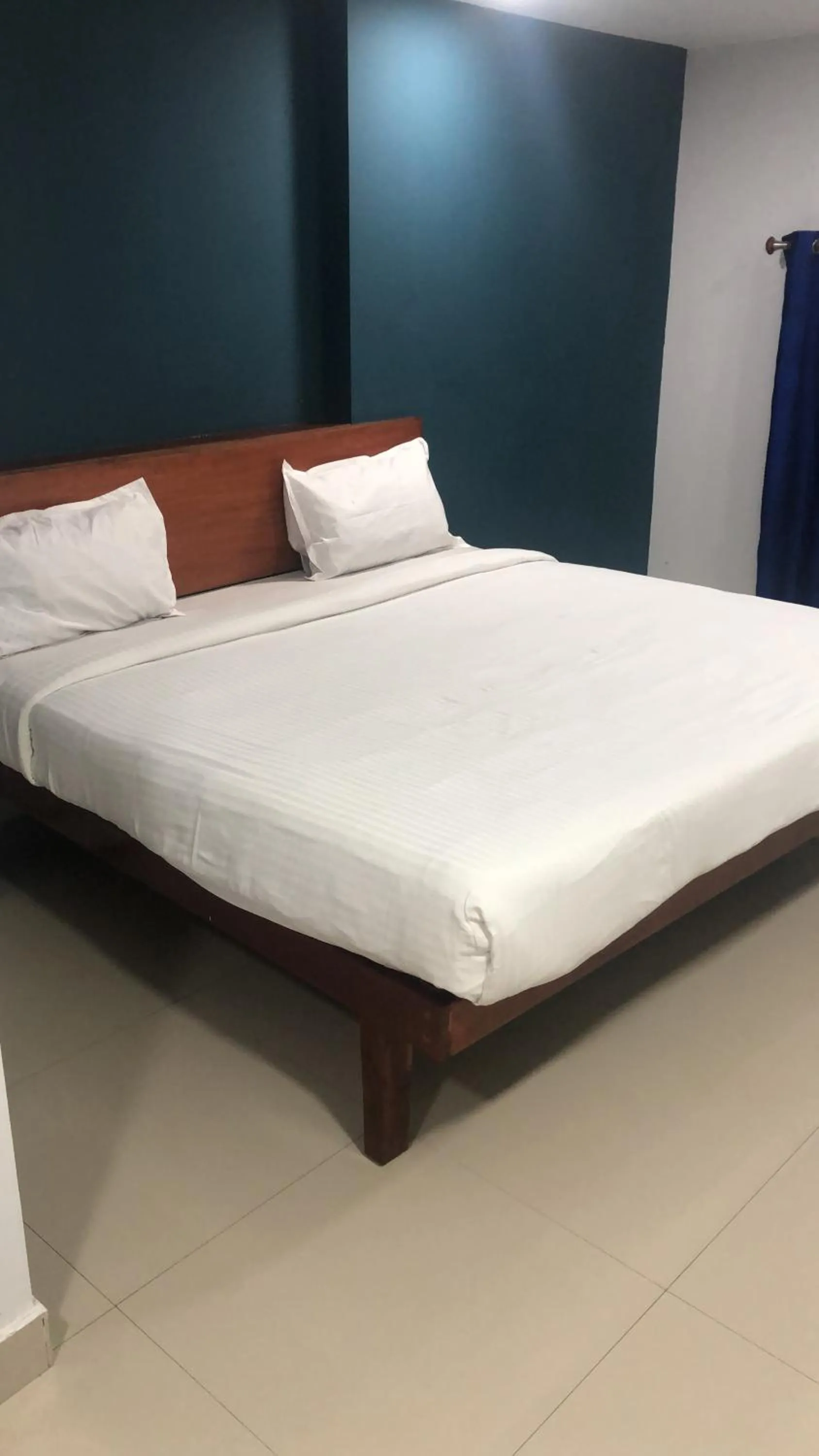 Bed in The Reach Hotel