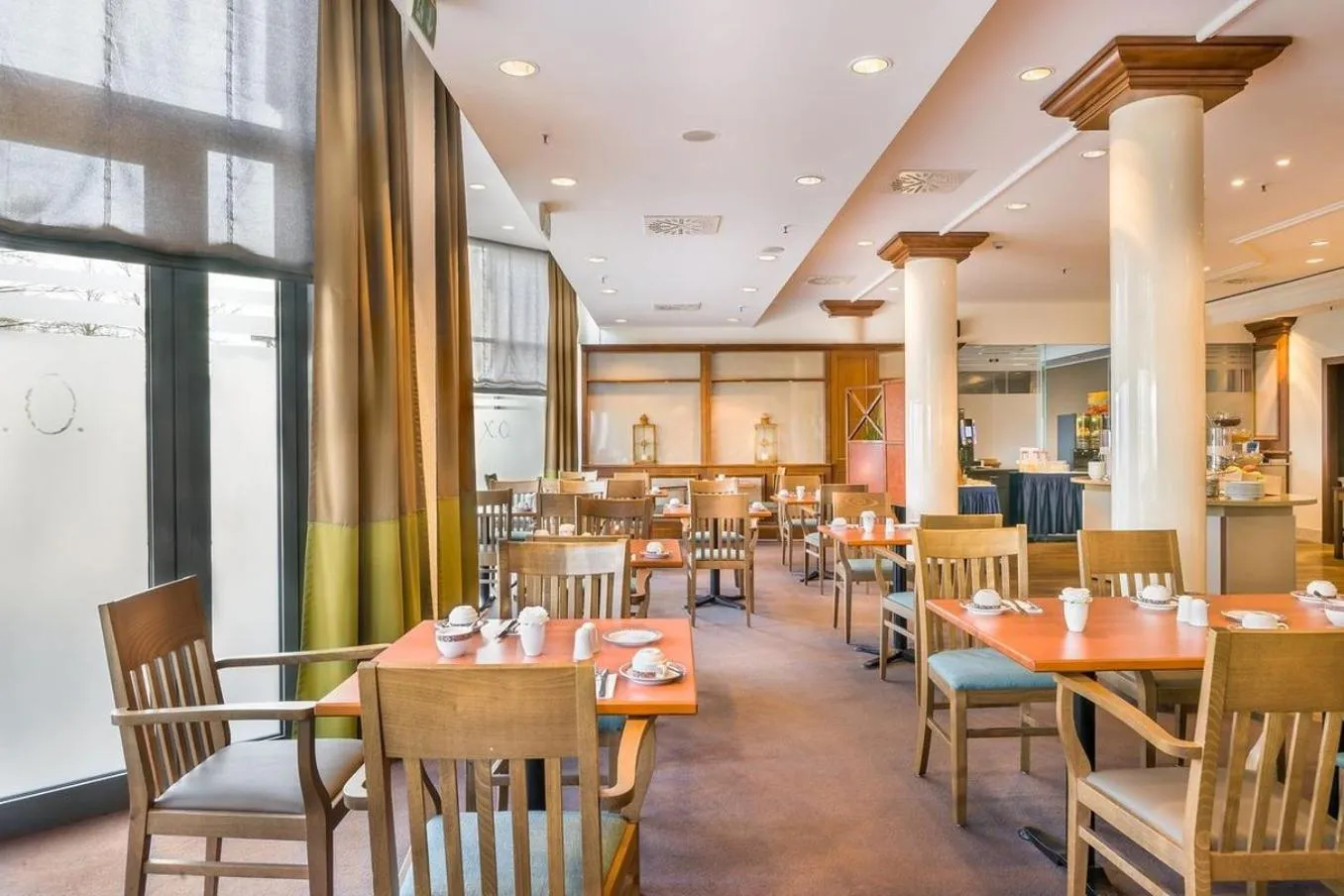 Breakfast in Garner Hotel Rüsselsheim by IHG