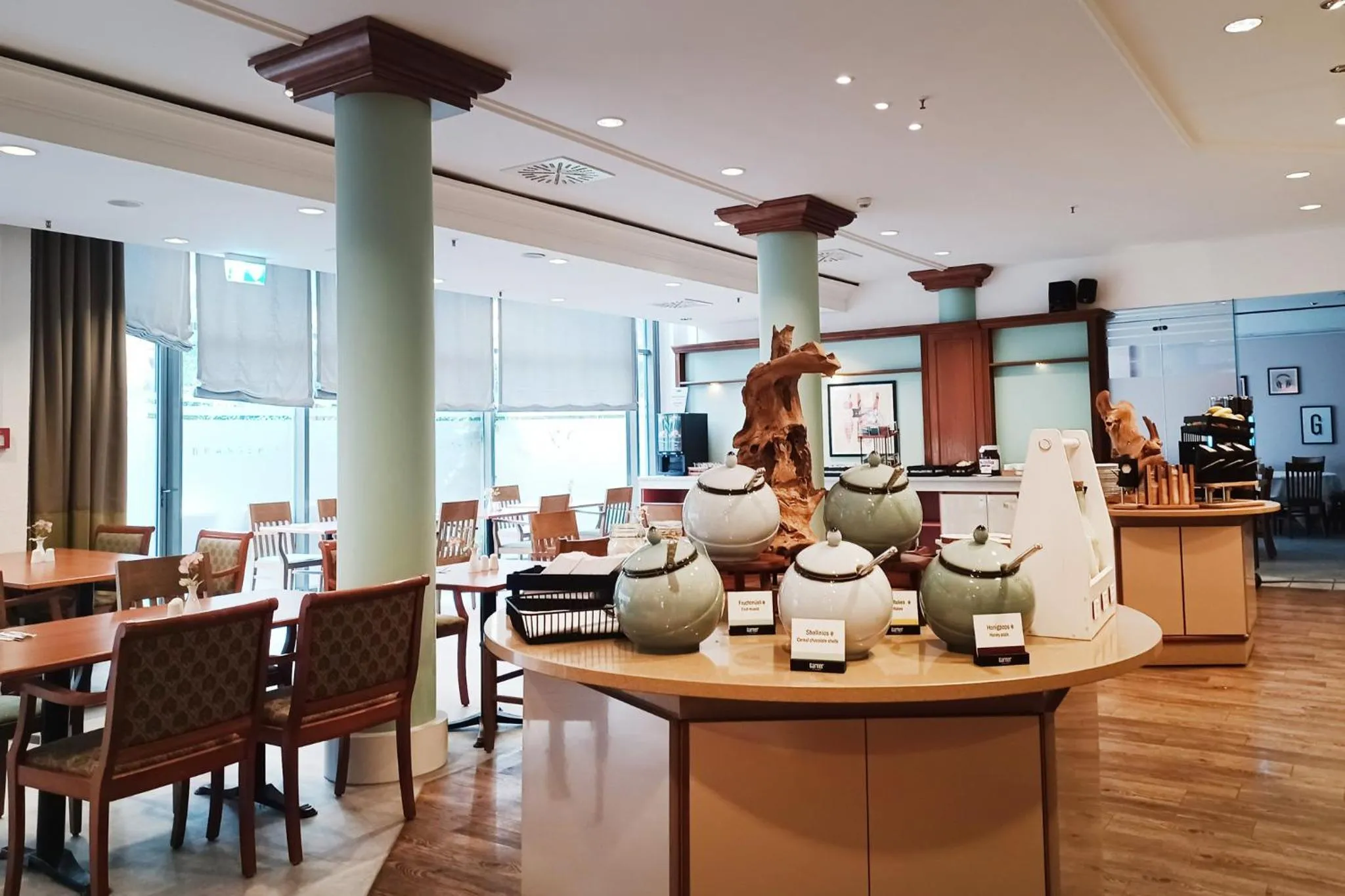 Breakfast in Garner Hotel Rüsselsheim by IHG