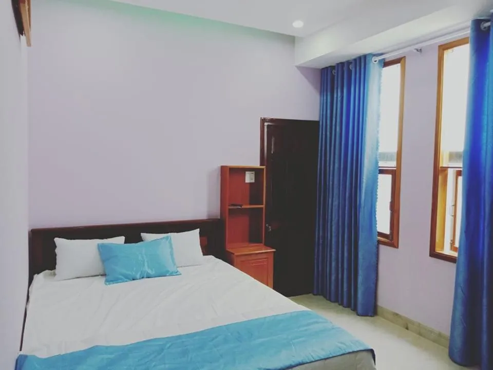 Photo of the whole room, Bed in Khách sạn Nghinh Phong Beach Tuy Hòa