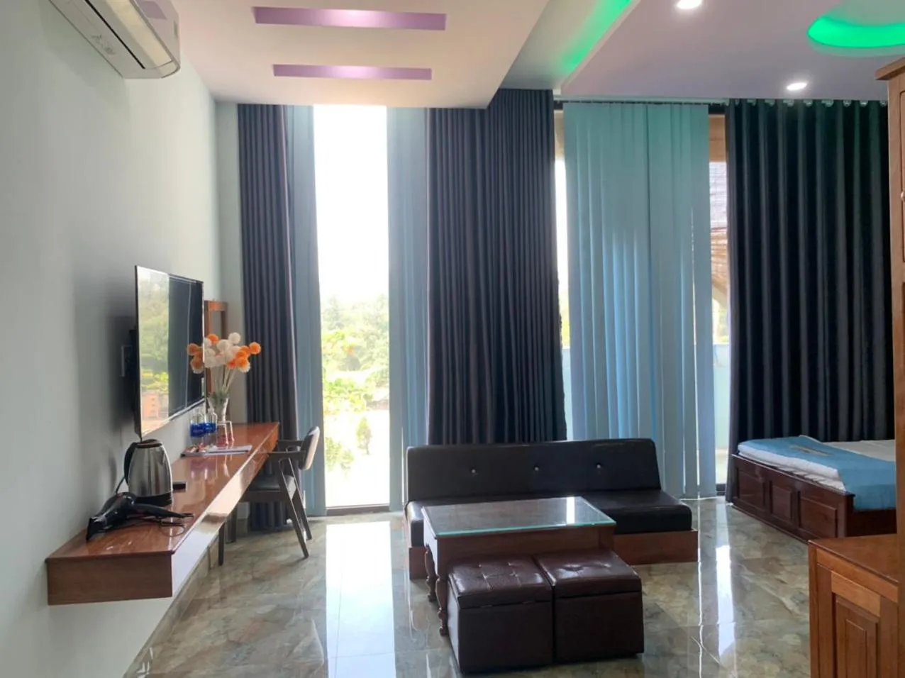 Khách sạn Nghinh Phong Beach Tuy Hòa