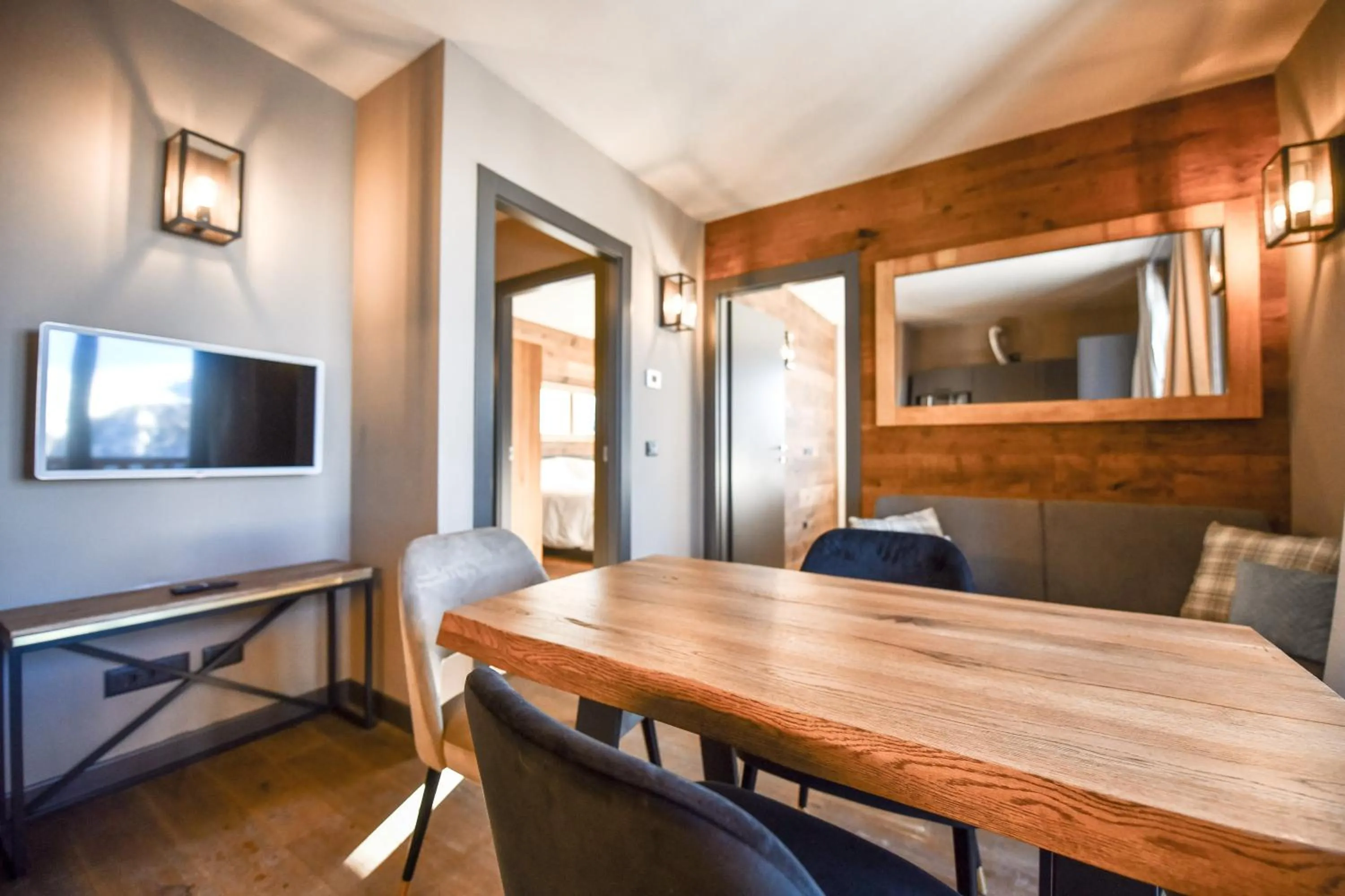 Dining area in Chalet Everest - Luxury Apartments