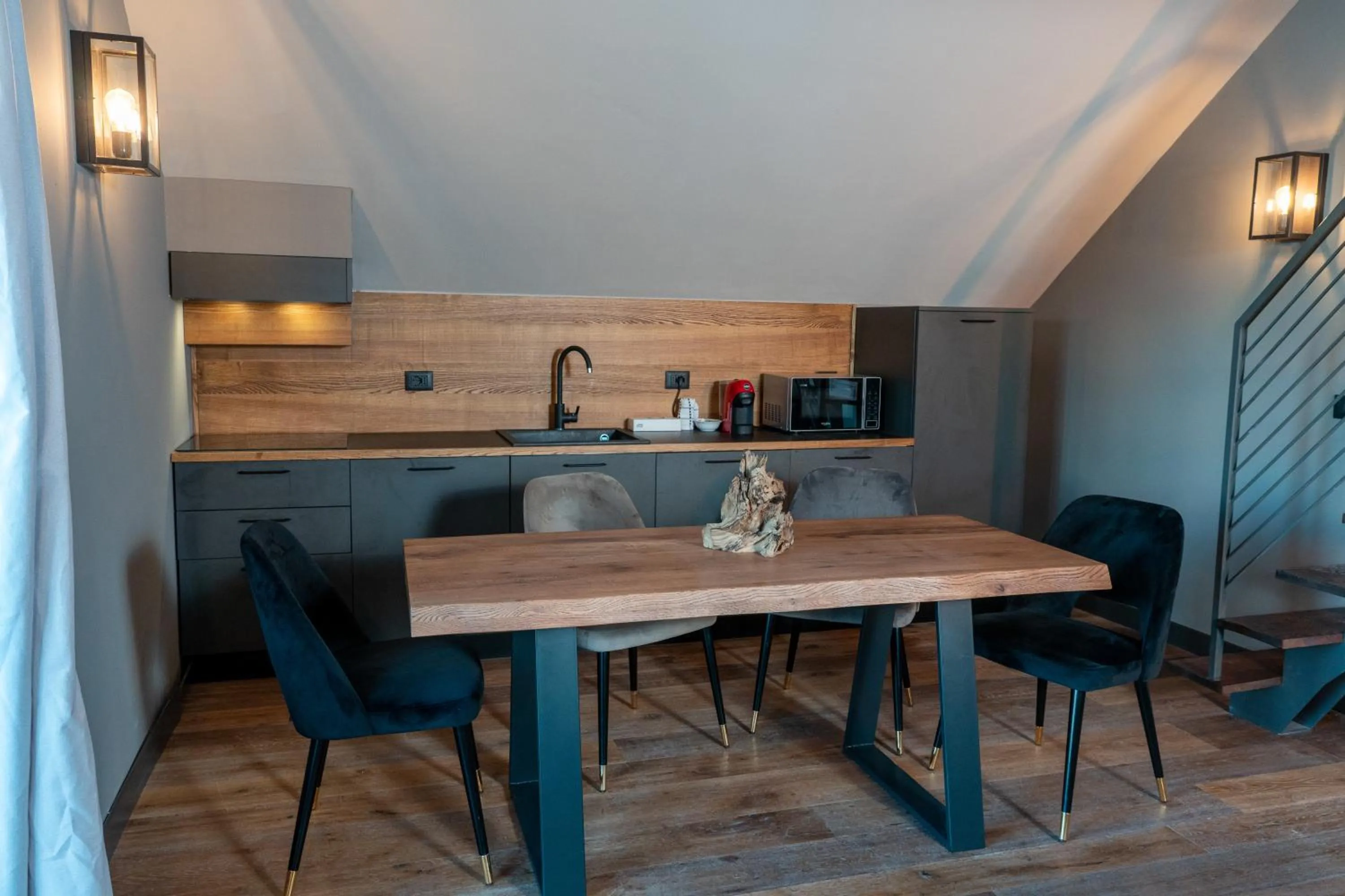 Kitchen or kitchenette in Chalet Everest - Luxury Apartments