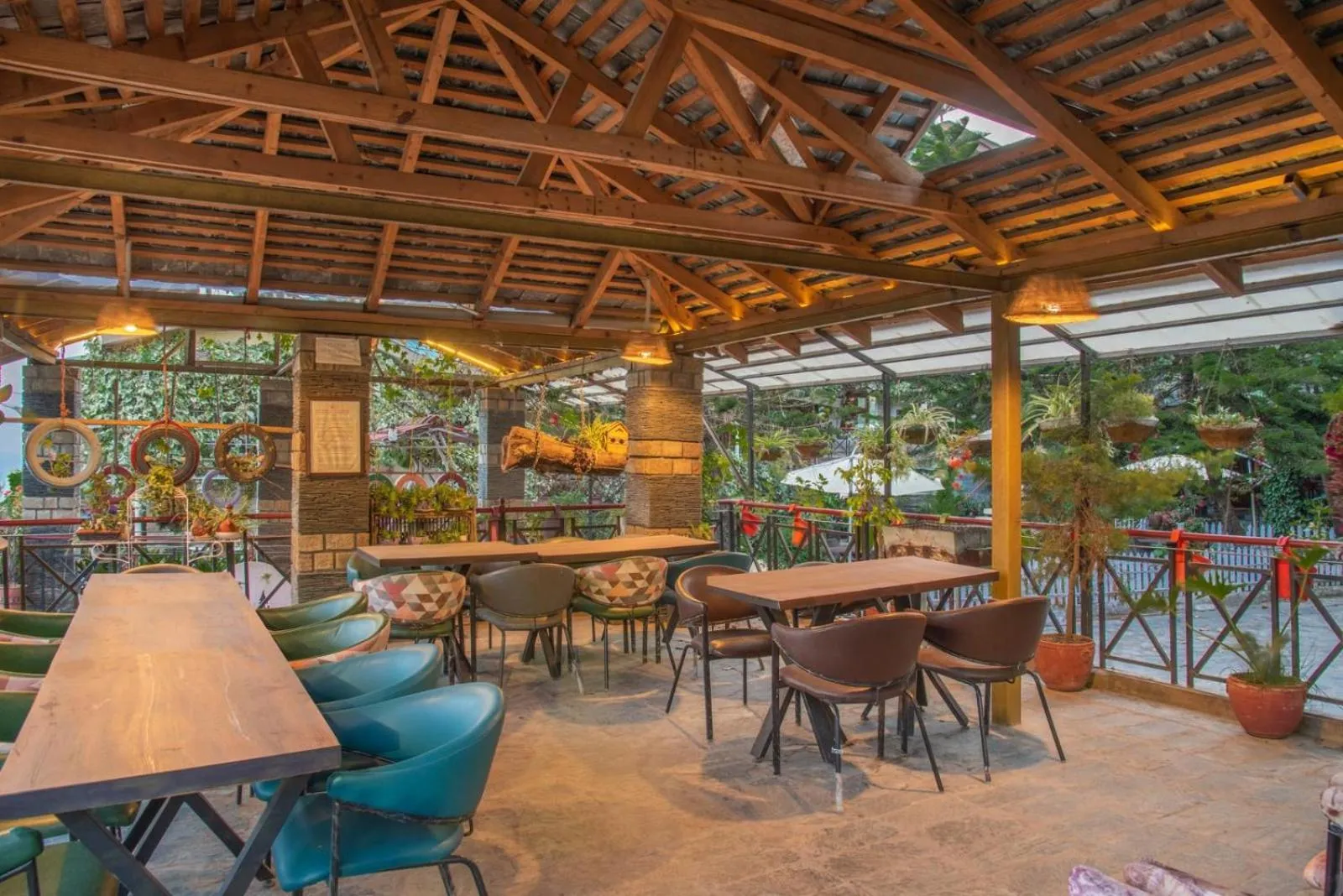 Restaurant/places to eat in Nandini Villa Dharamshala