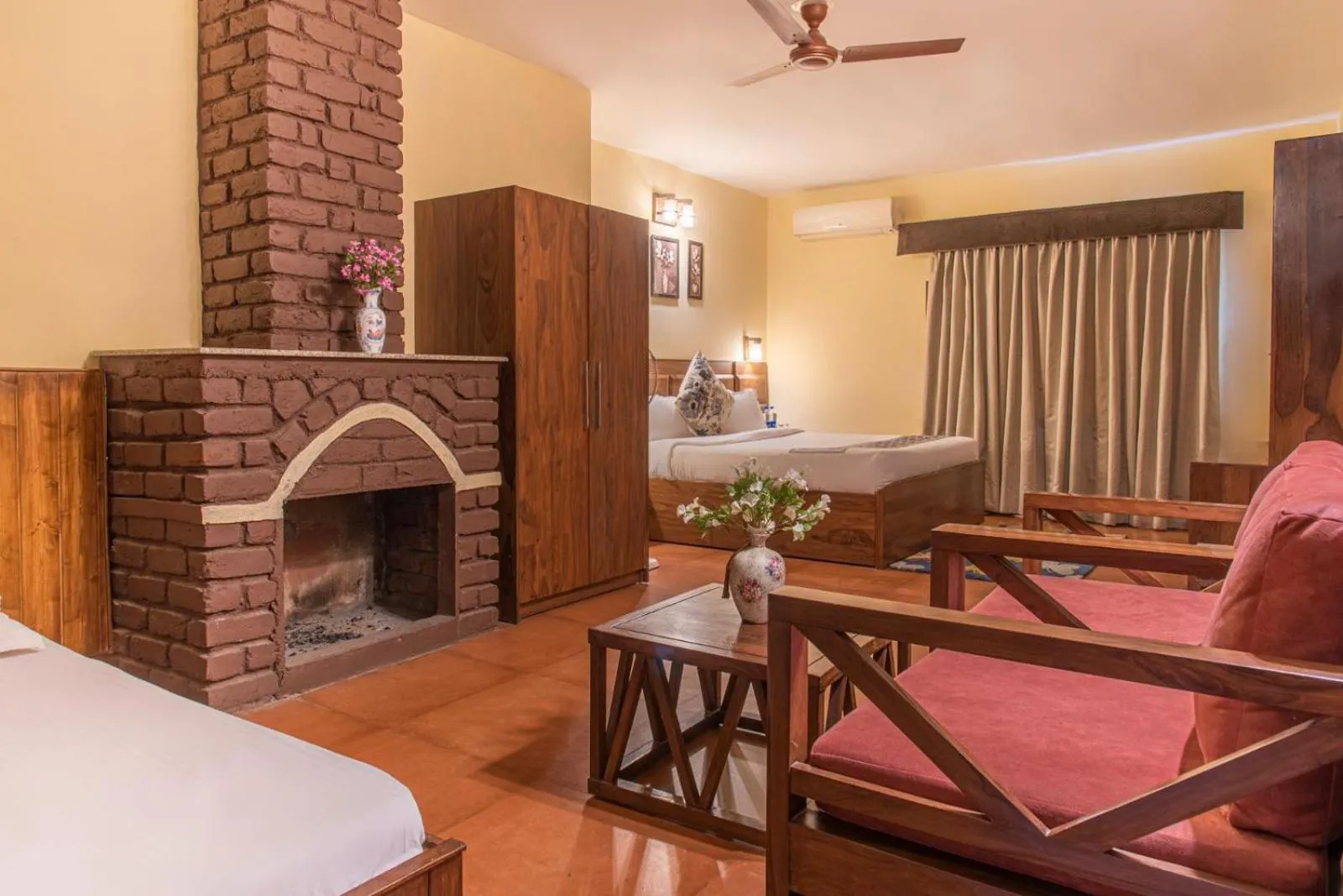 Photo of the whole room in Nandini Villa Dharamshala