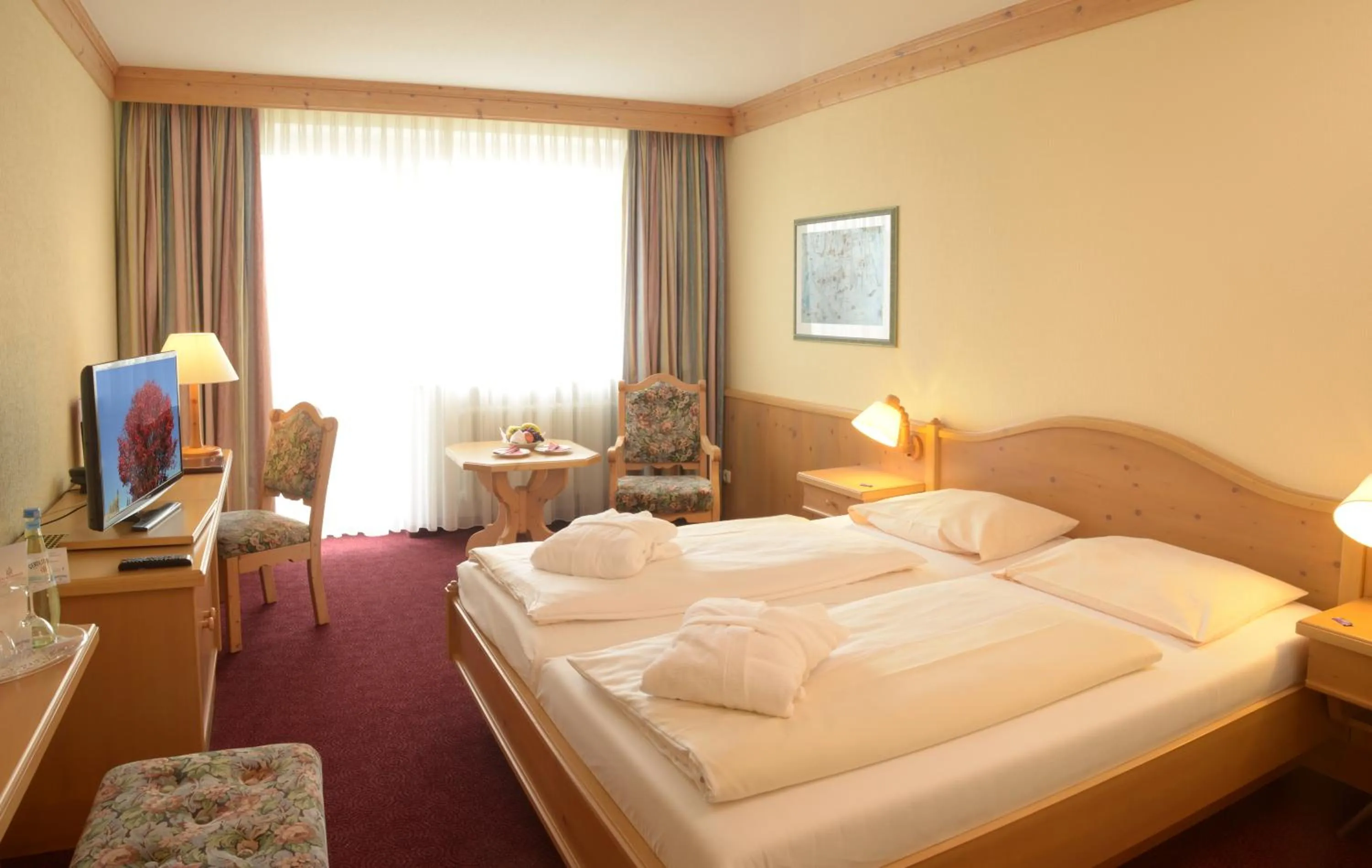 Photo of the whole room, Bed in Hotel Kaiseralm