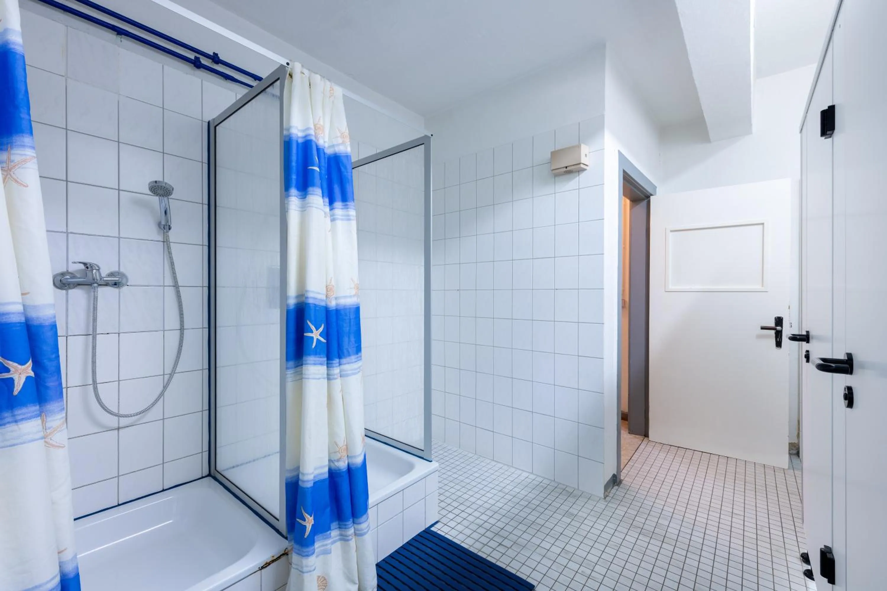 Shower in Pension Schwalbenweg